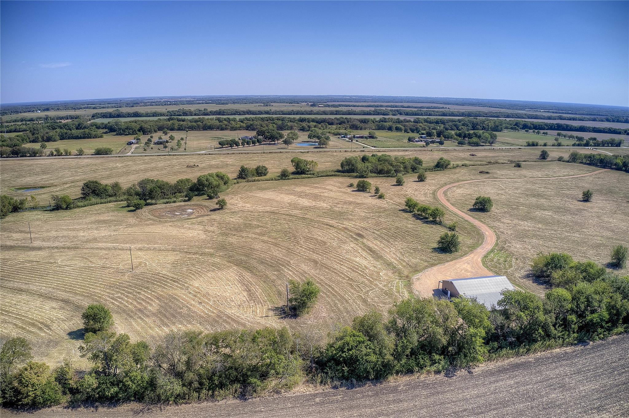 main property photo 3