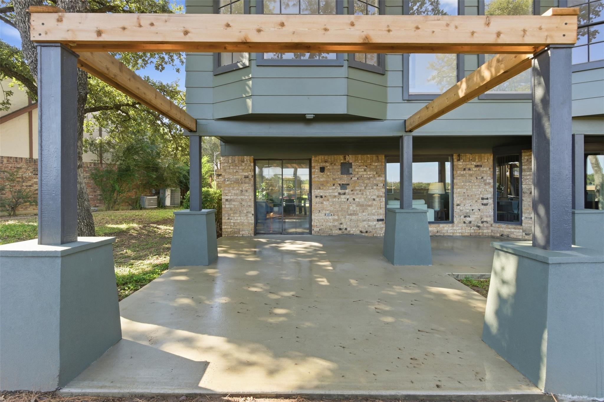 main property photo 36