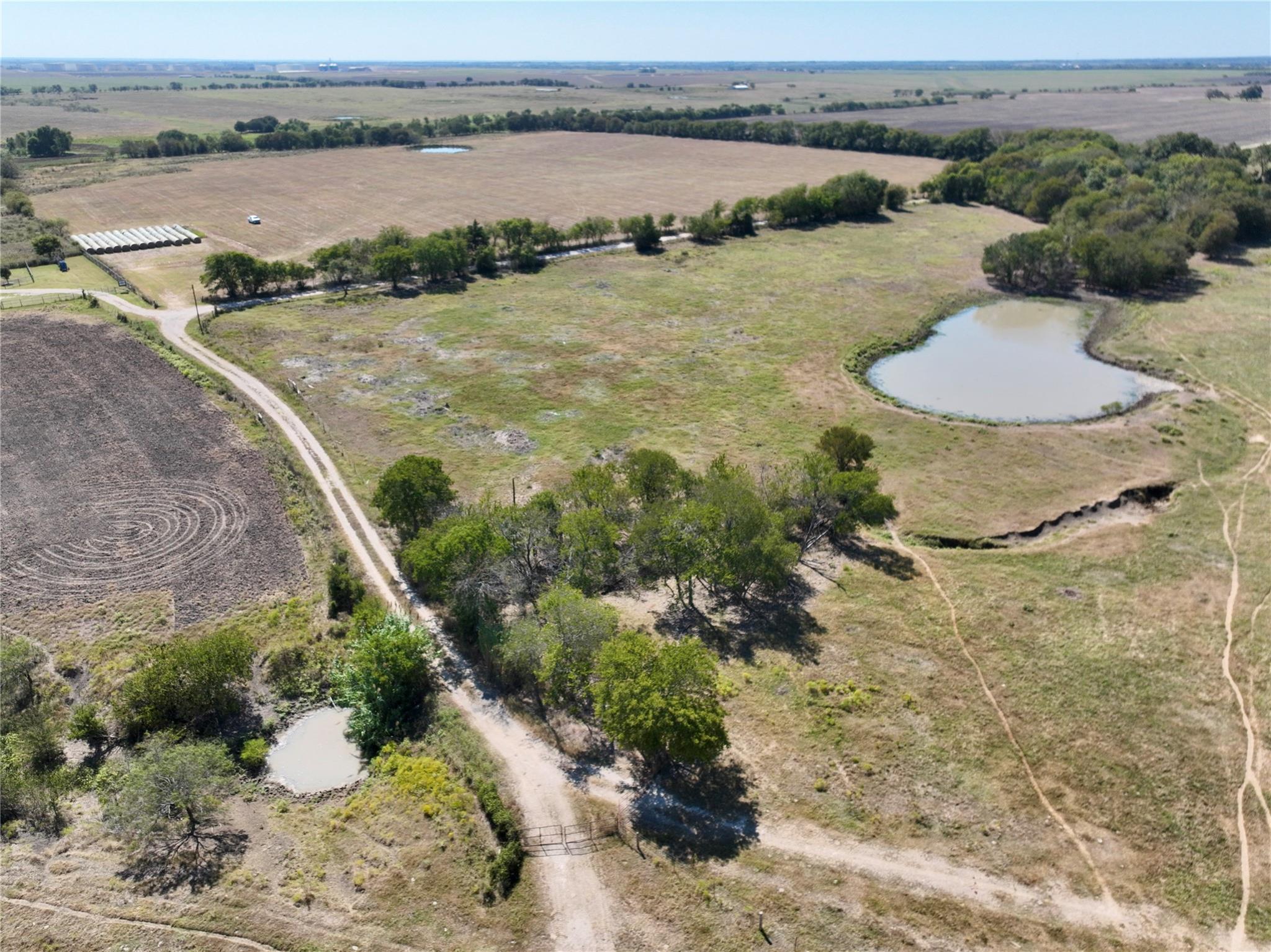main property photo 10