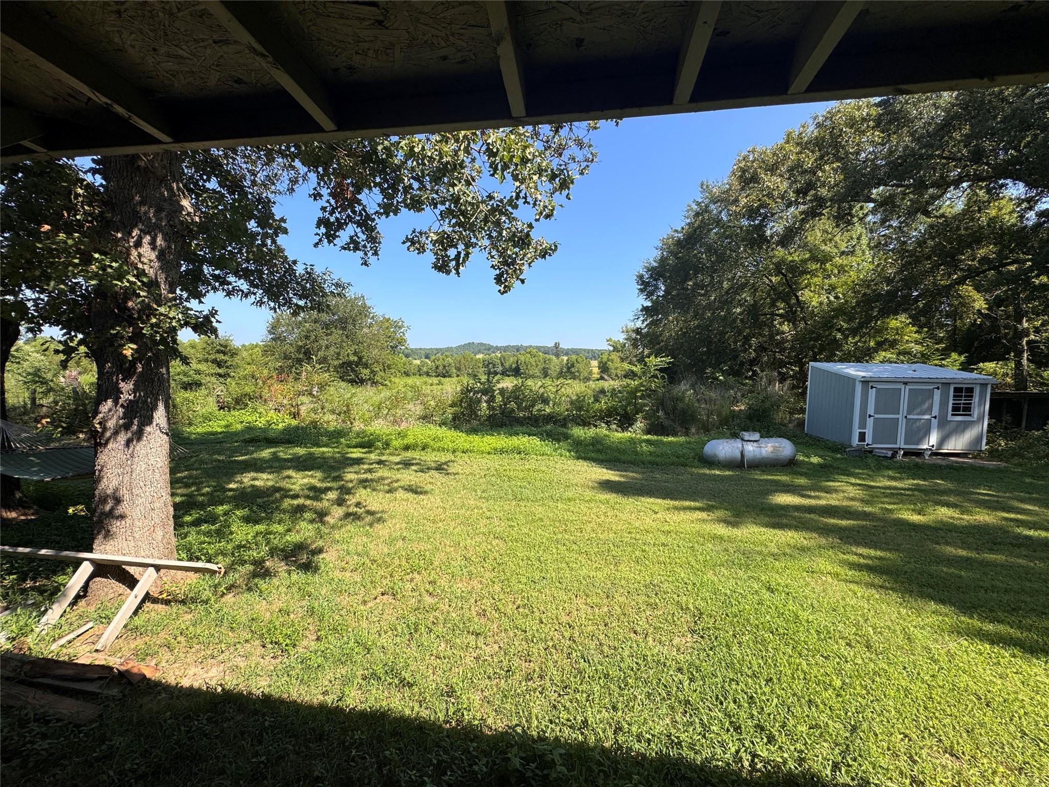 main property photo 16