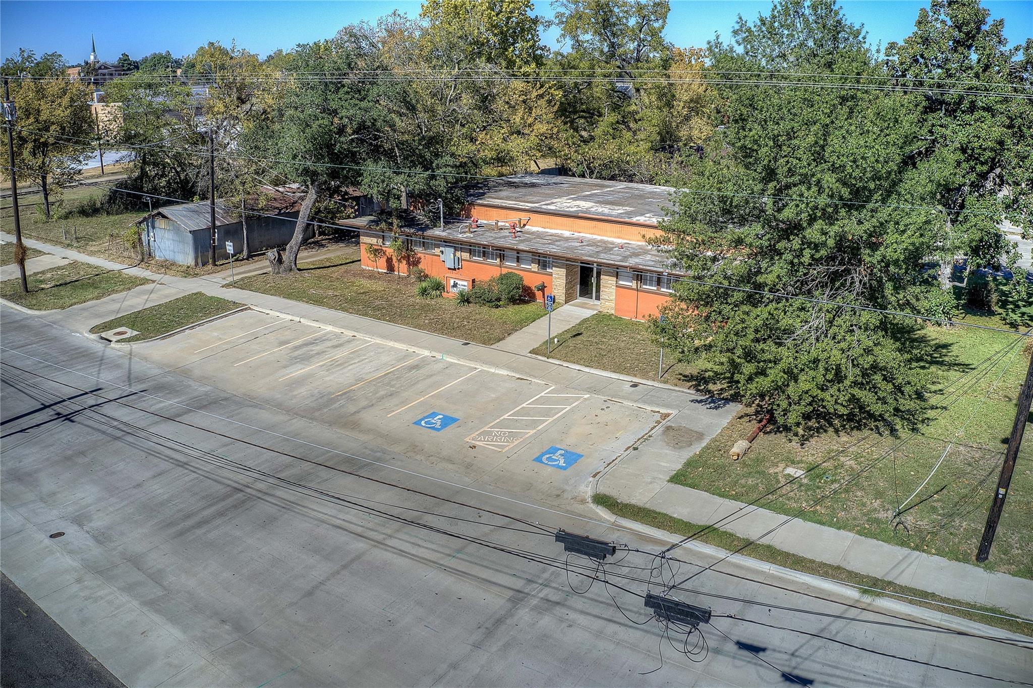 main property photo 26