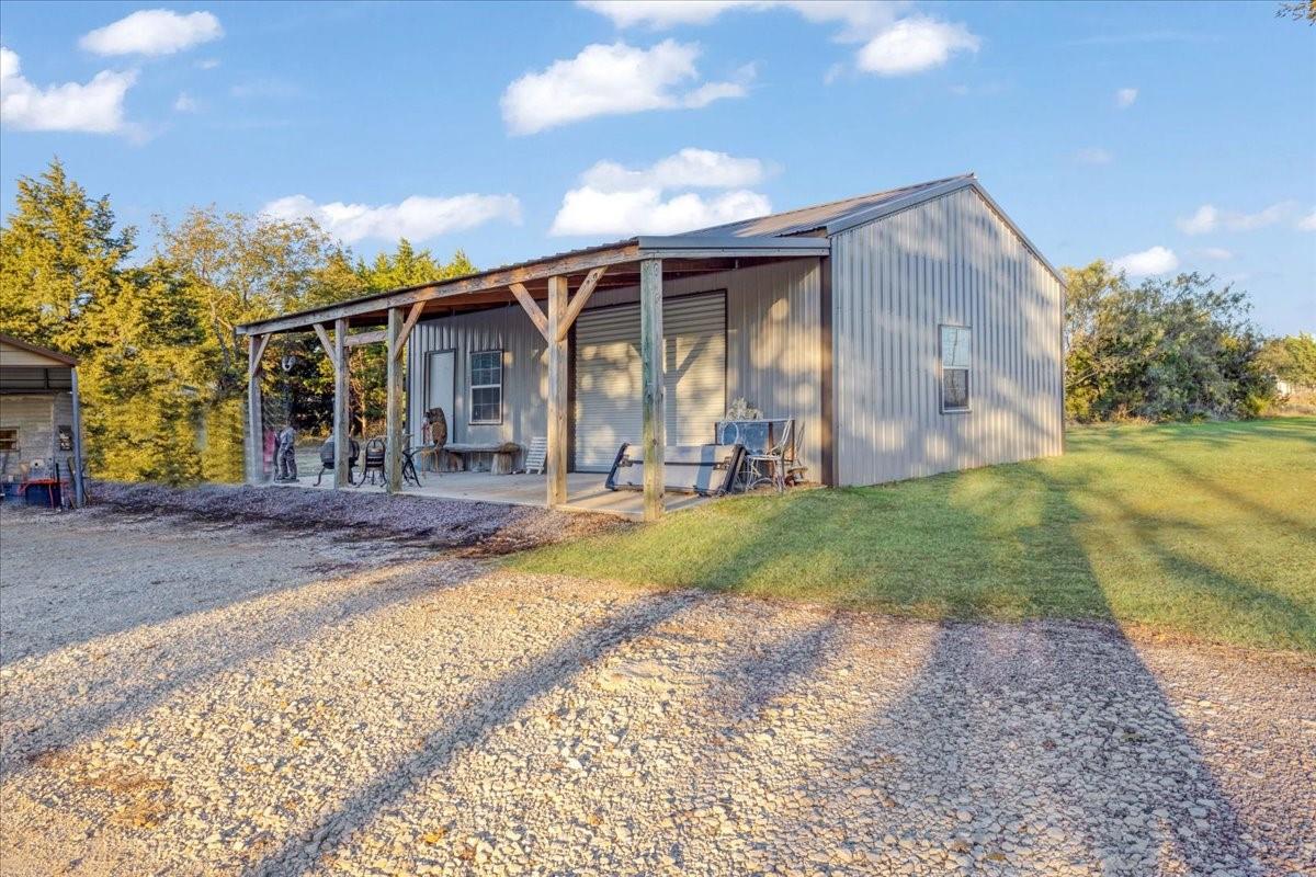 main property photo 23