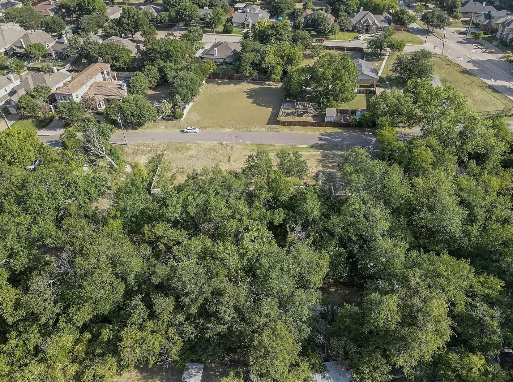 main property photo 27
