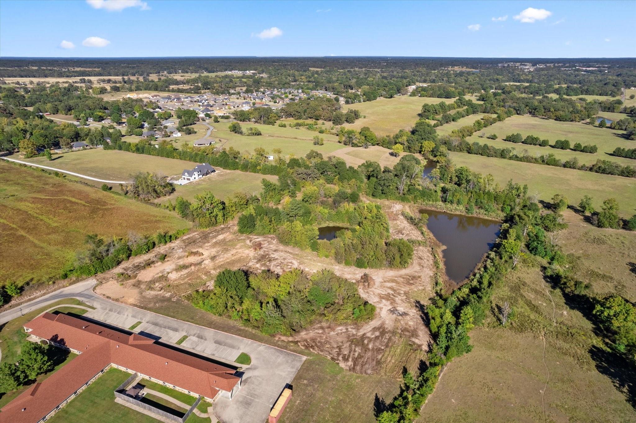 main property photo 19