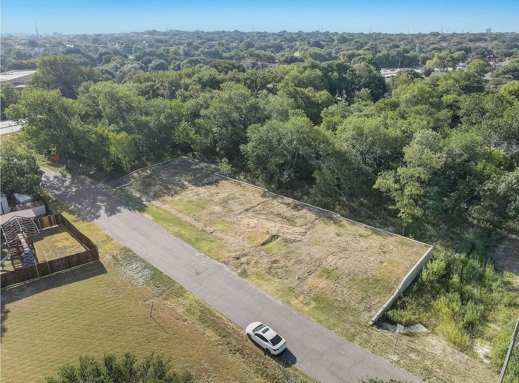 main property photo 21