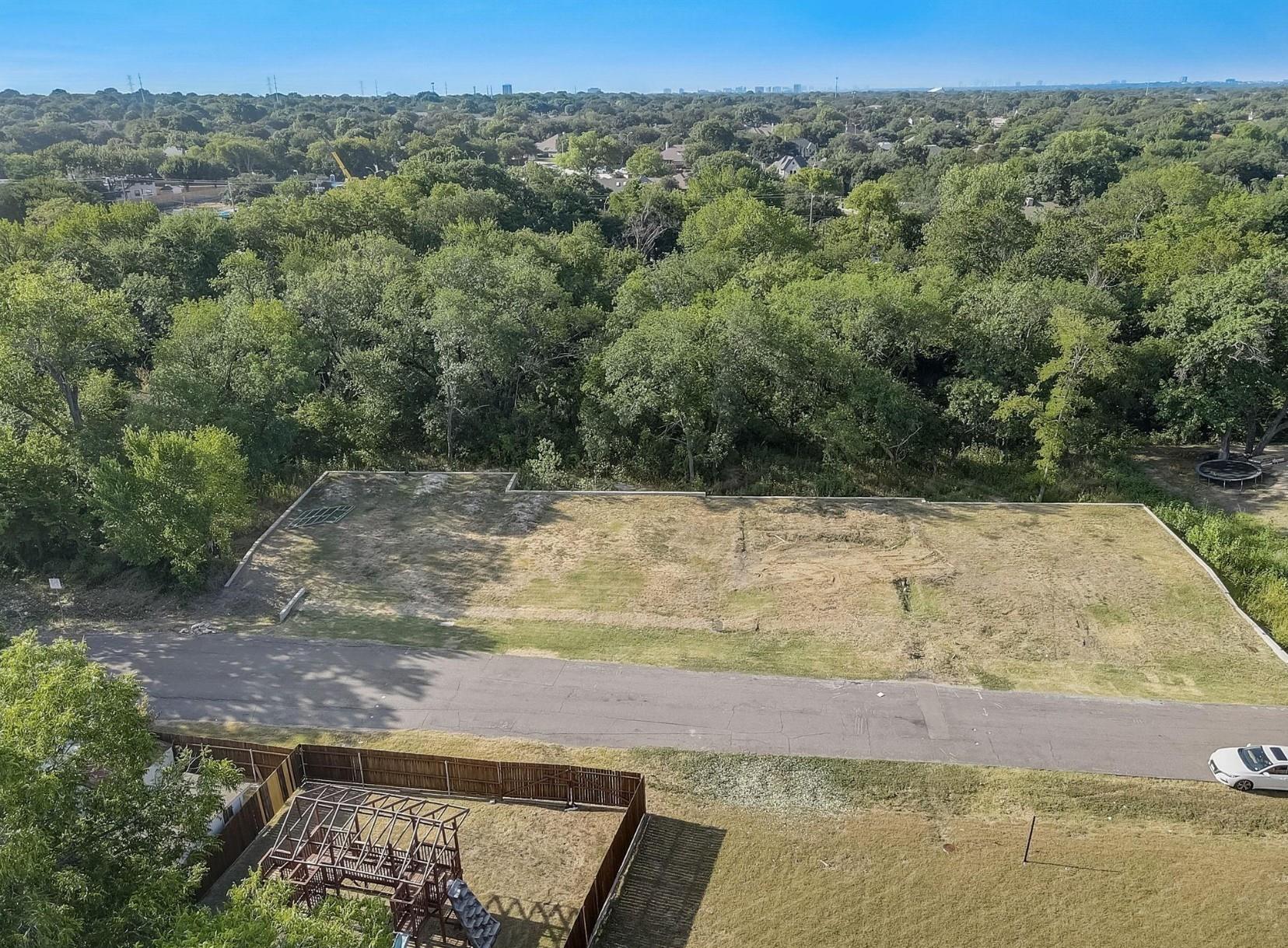 main property photo 22