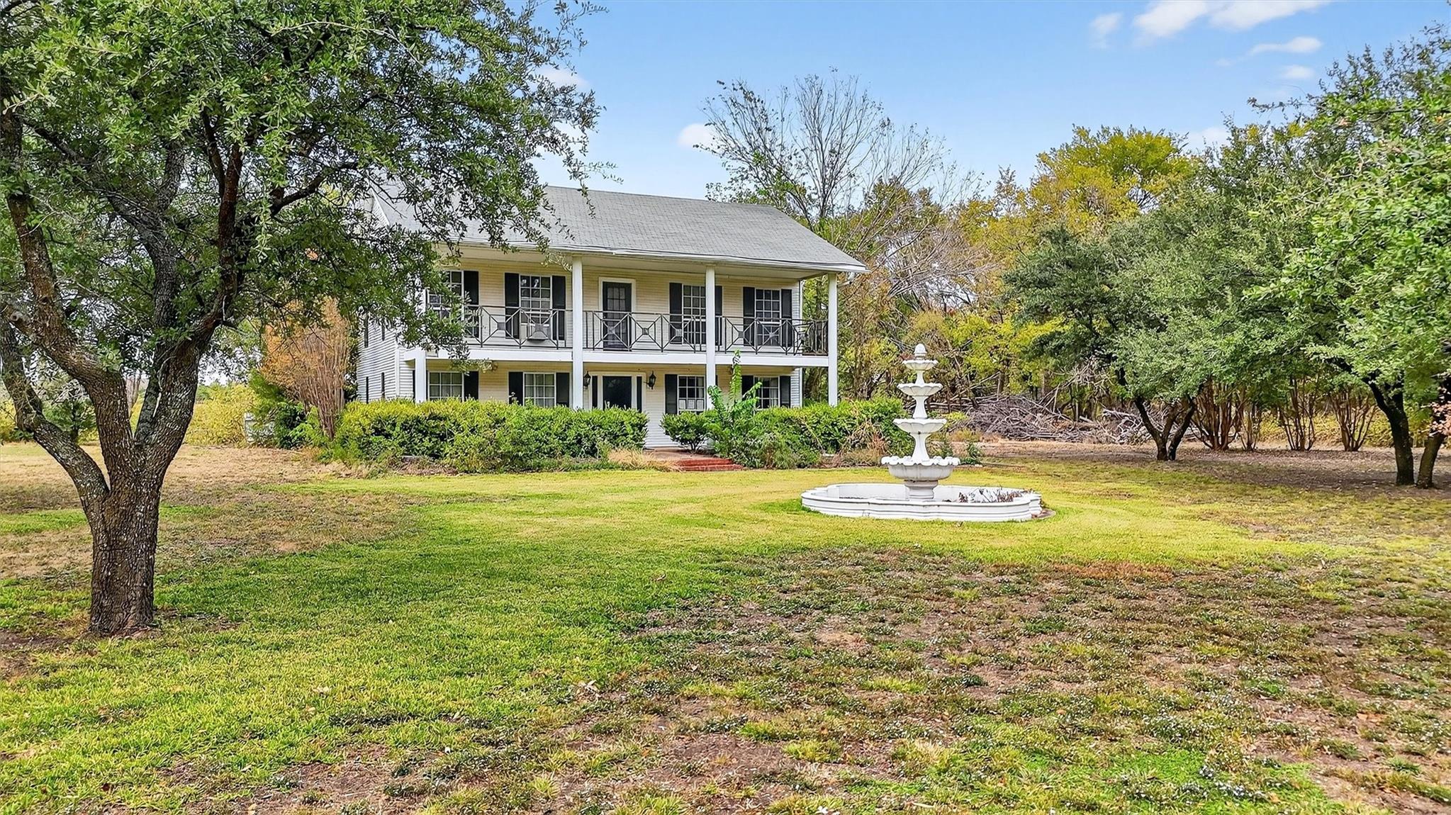 main property photo 10