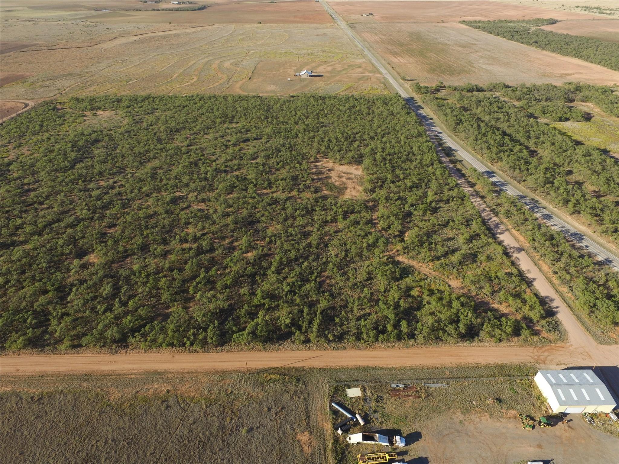 main property photo 10