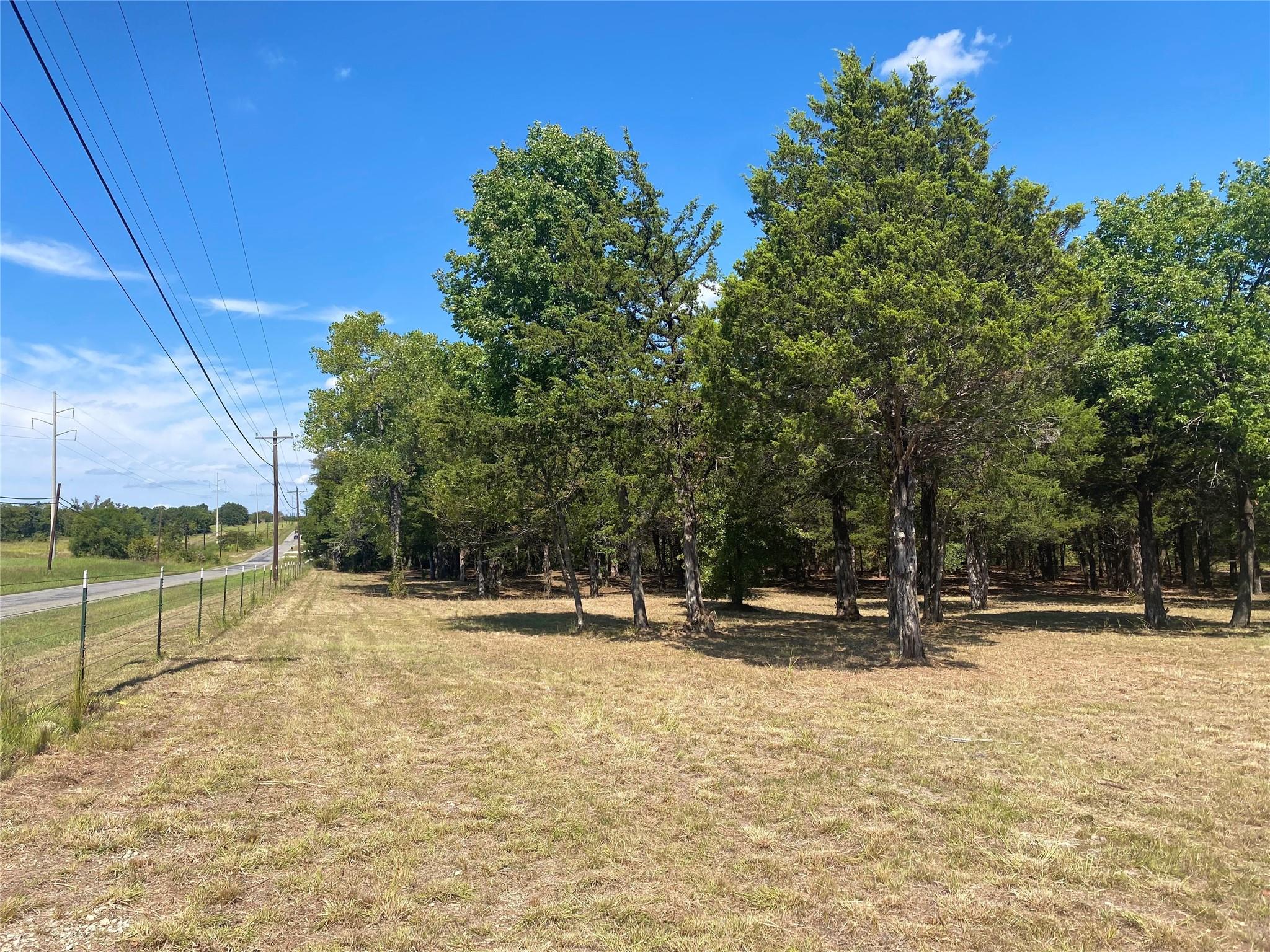 main property photo 8