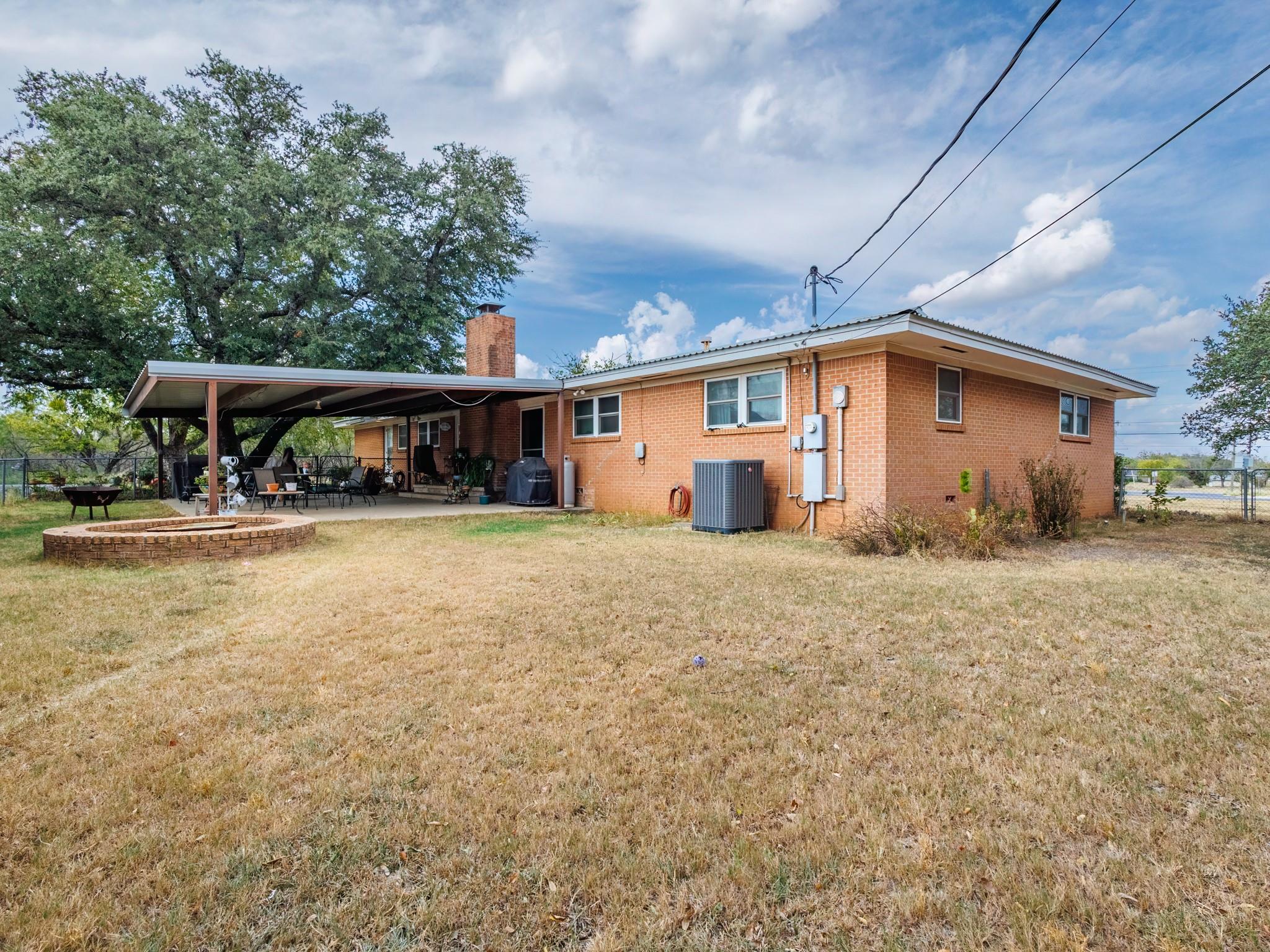 main property photo 30