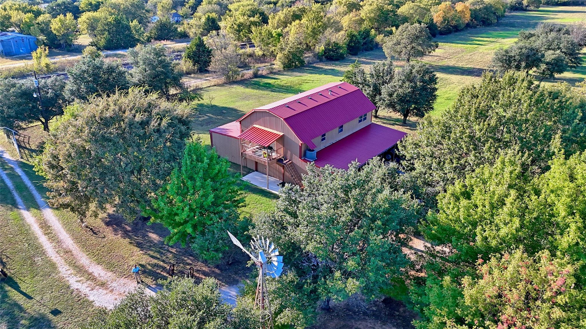 main property photo 5
