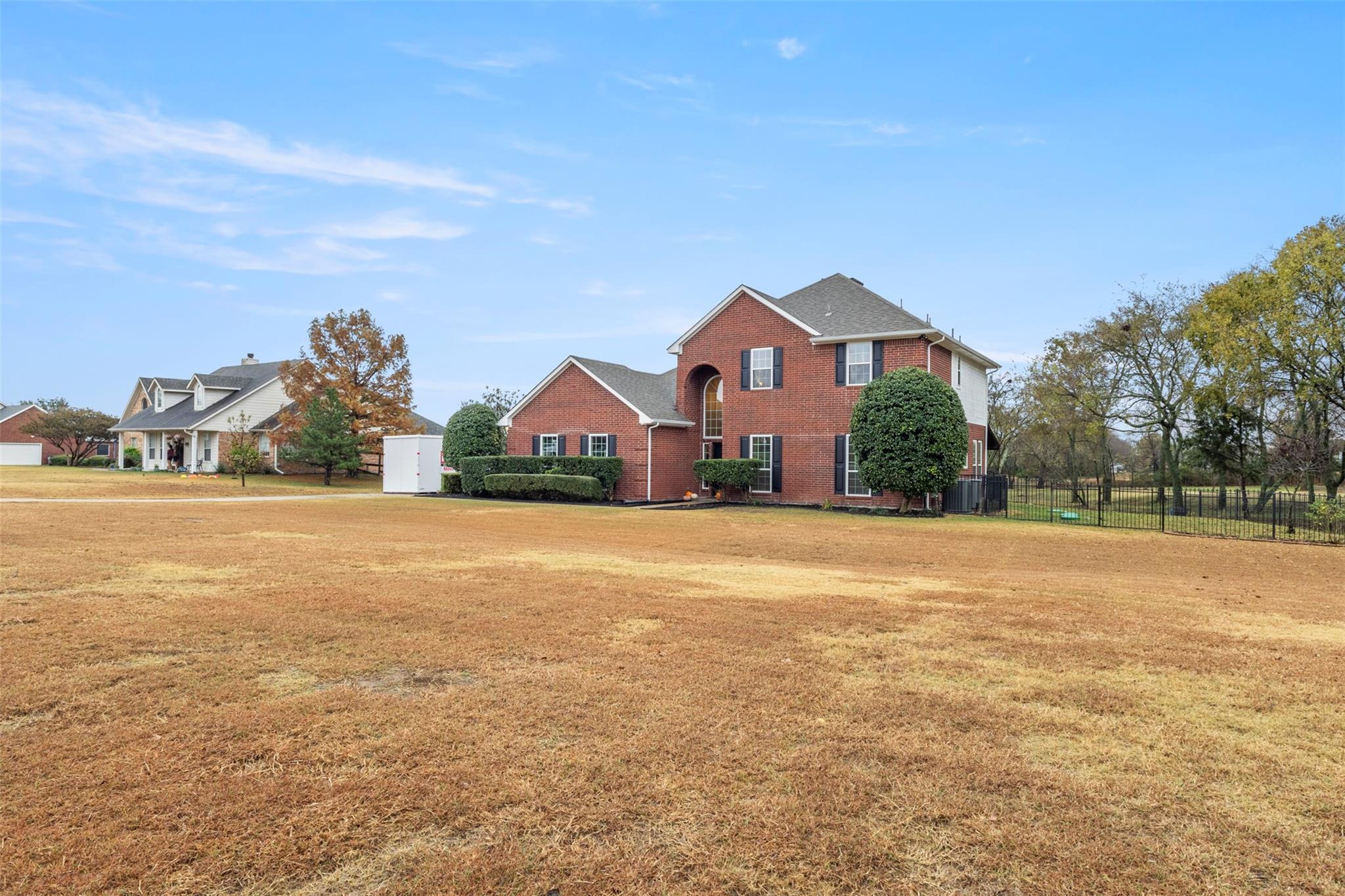 main property photo 31