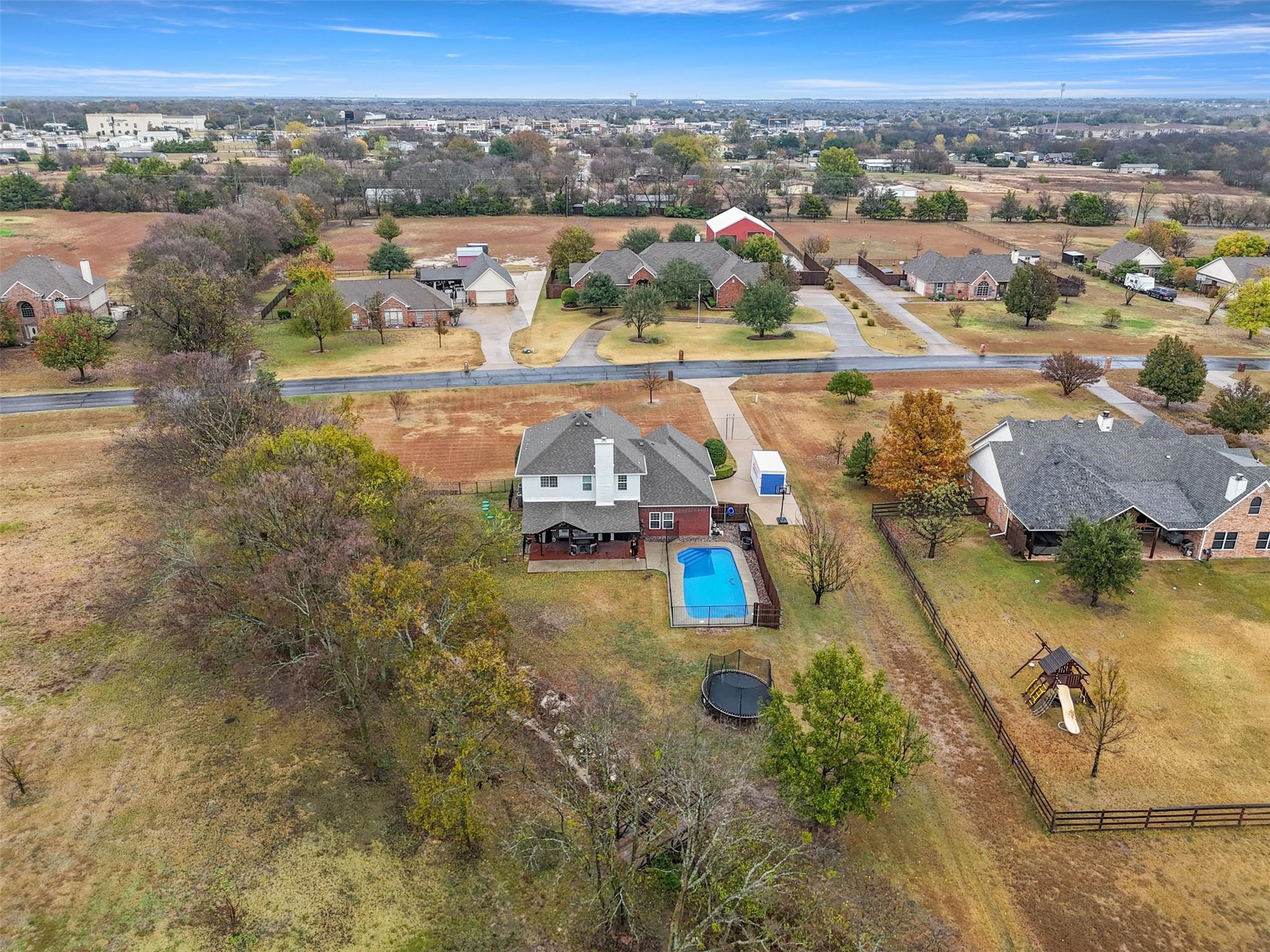 main property photo 37
