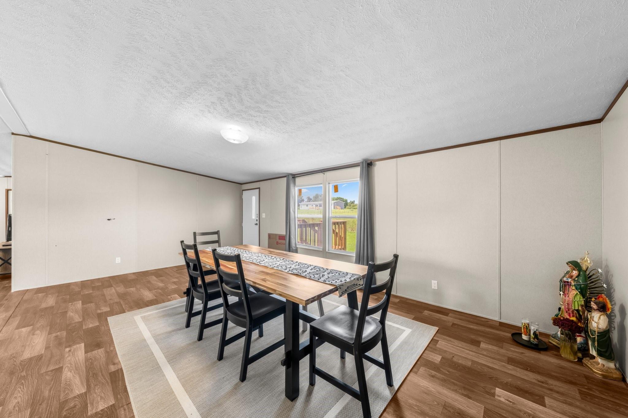 property viewer photo 15