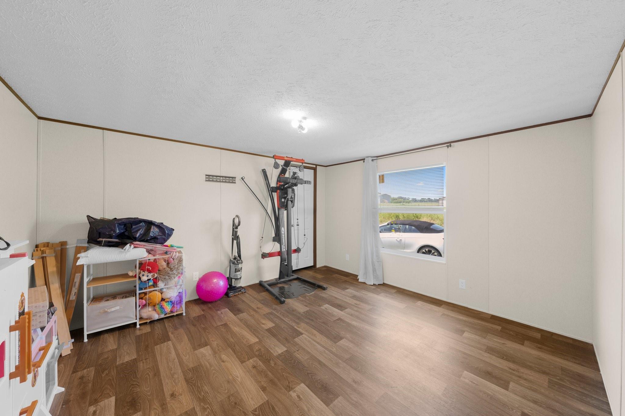 property viewer photo 23