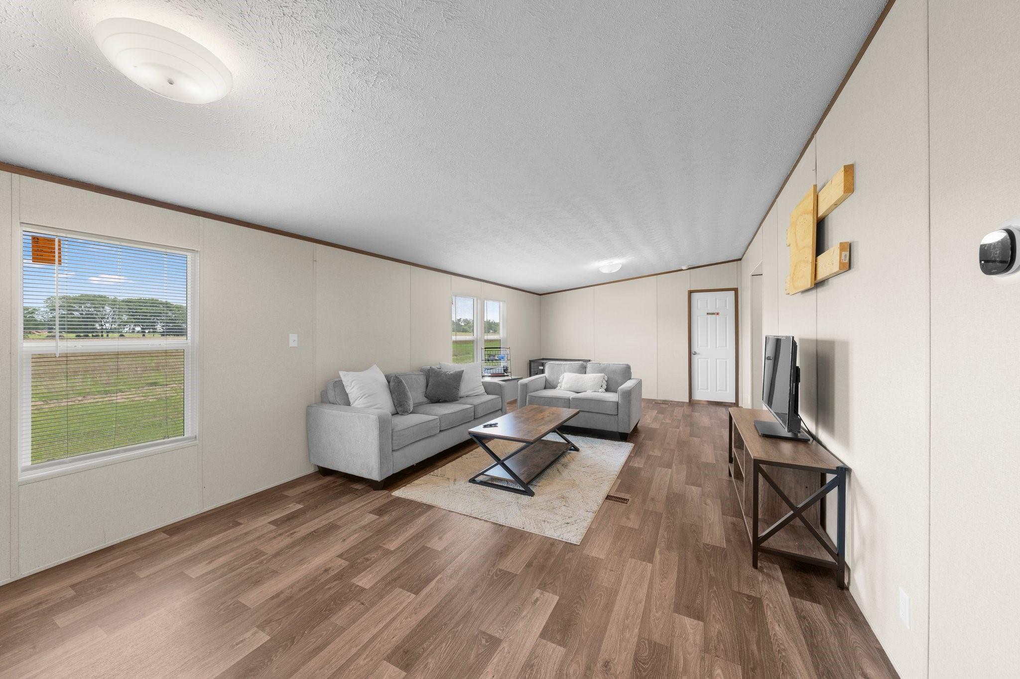 property viewer photo 9