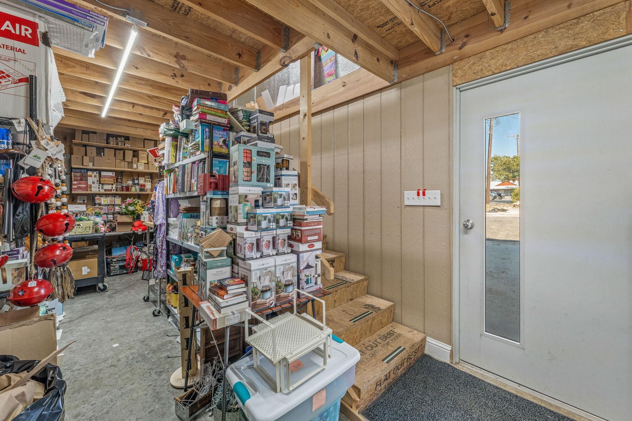 main property photo 16