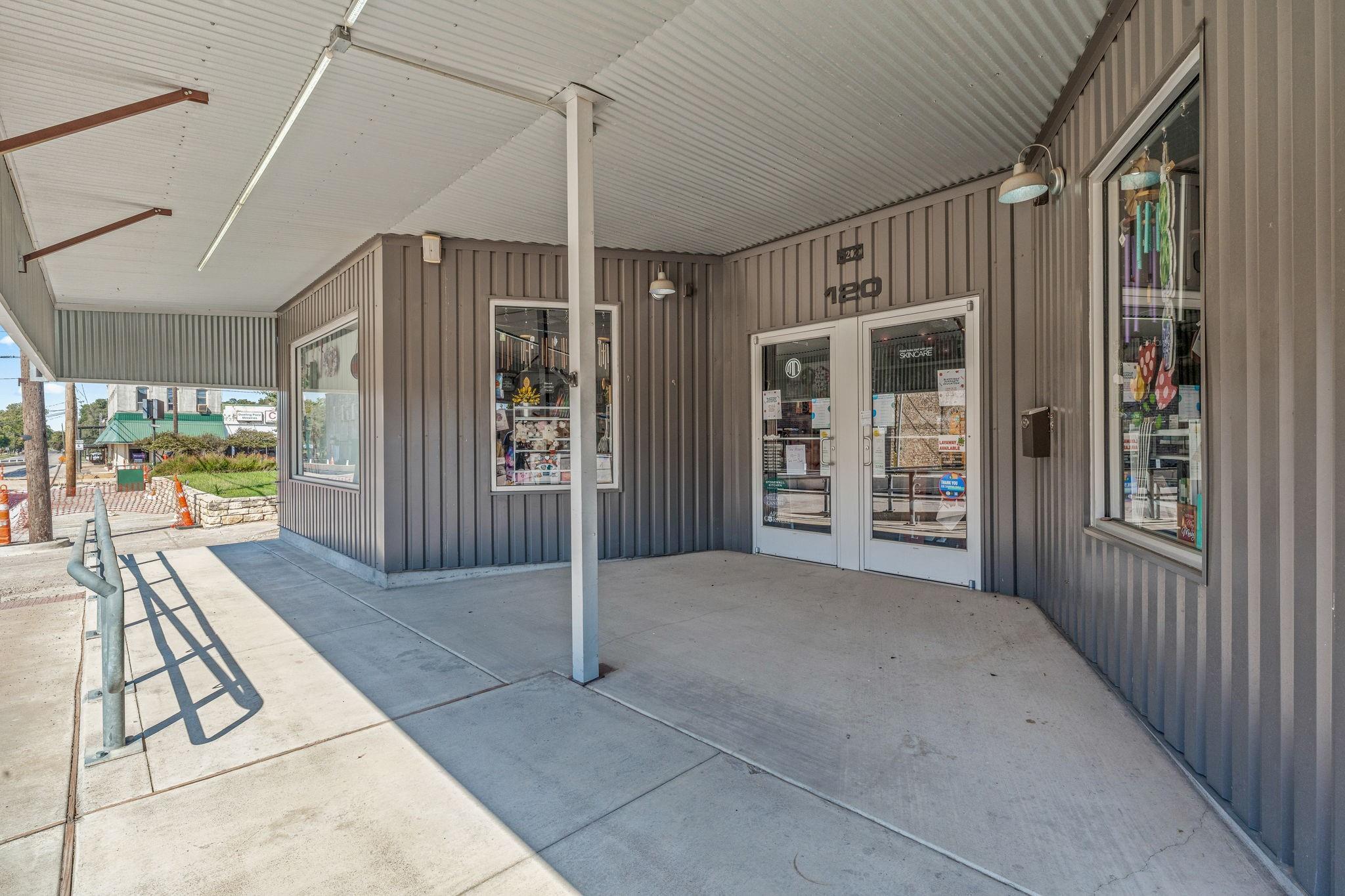 main property photo 4