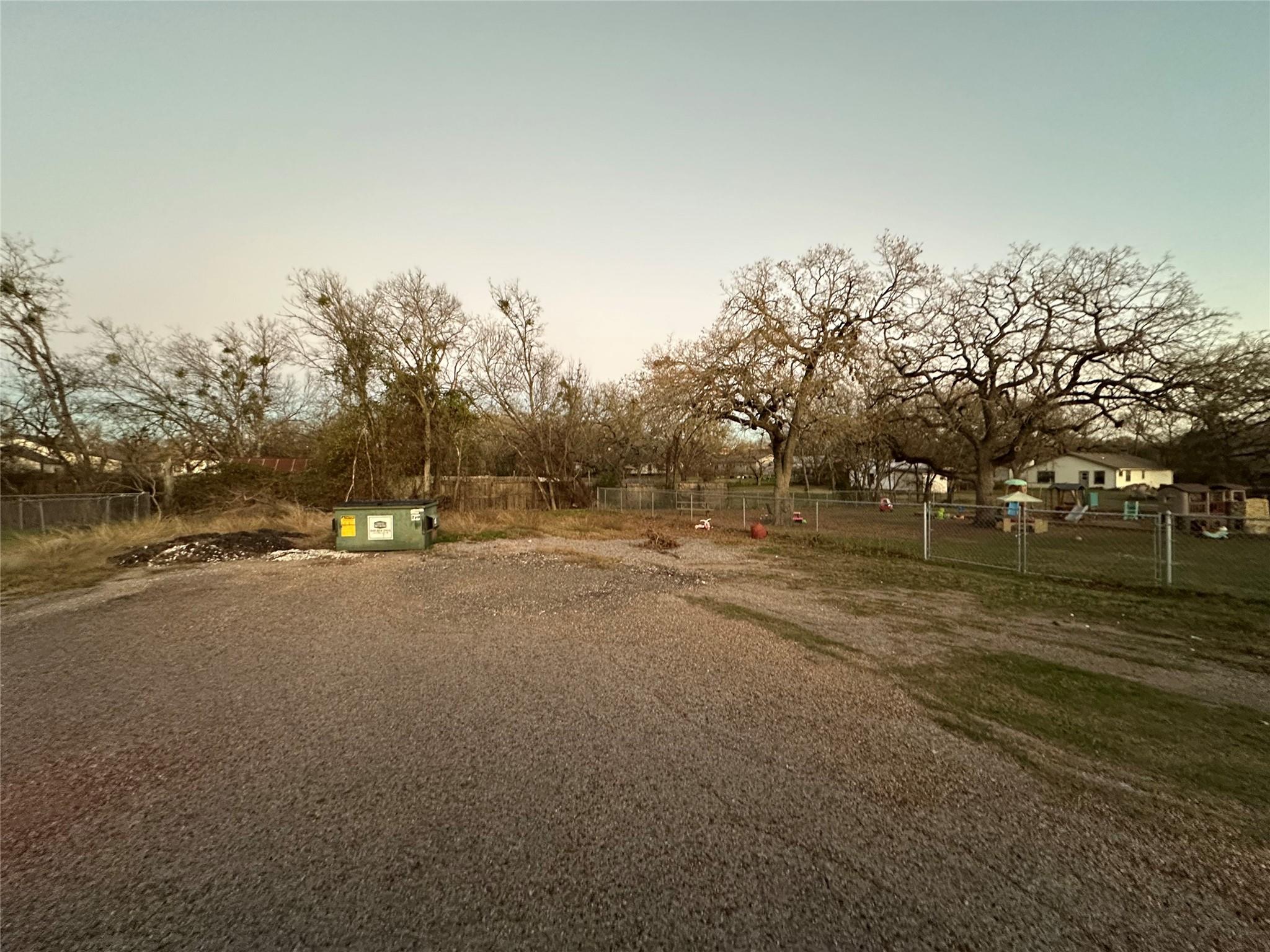 main property photo 14