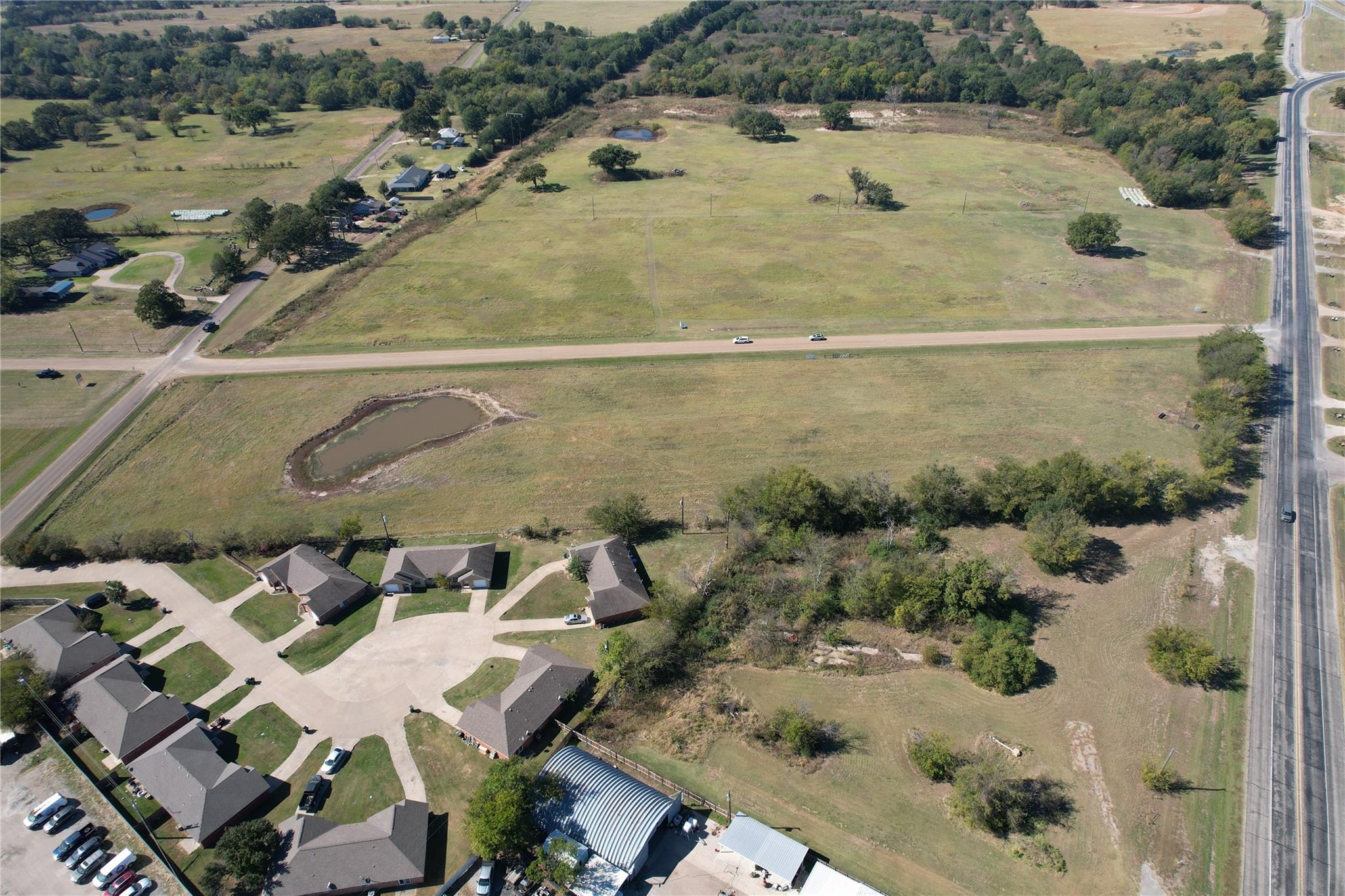 main property photo 10