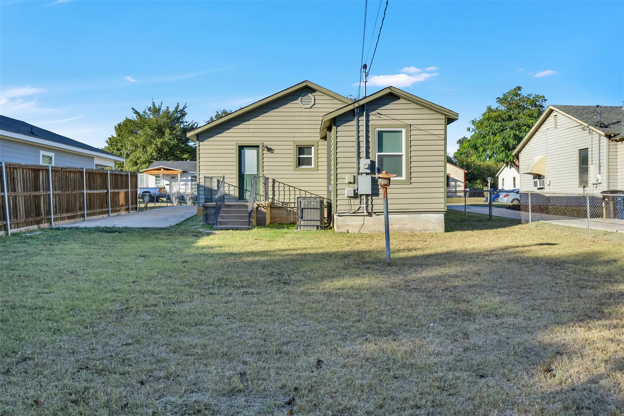 main property photo 15