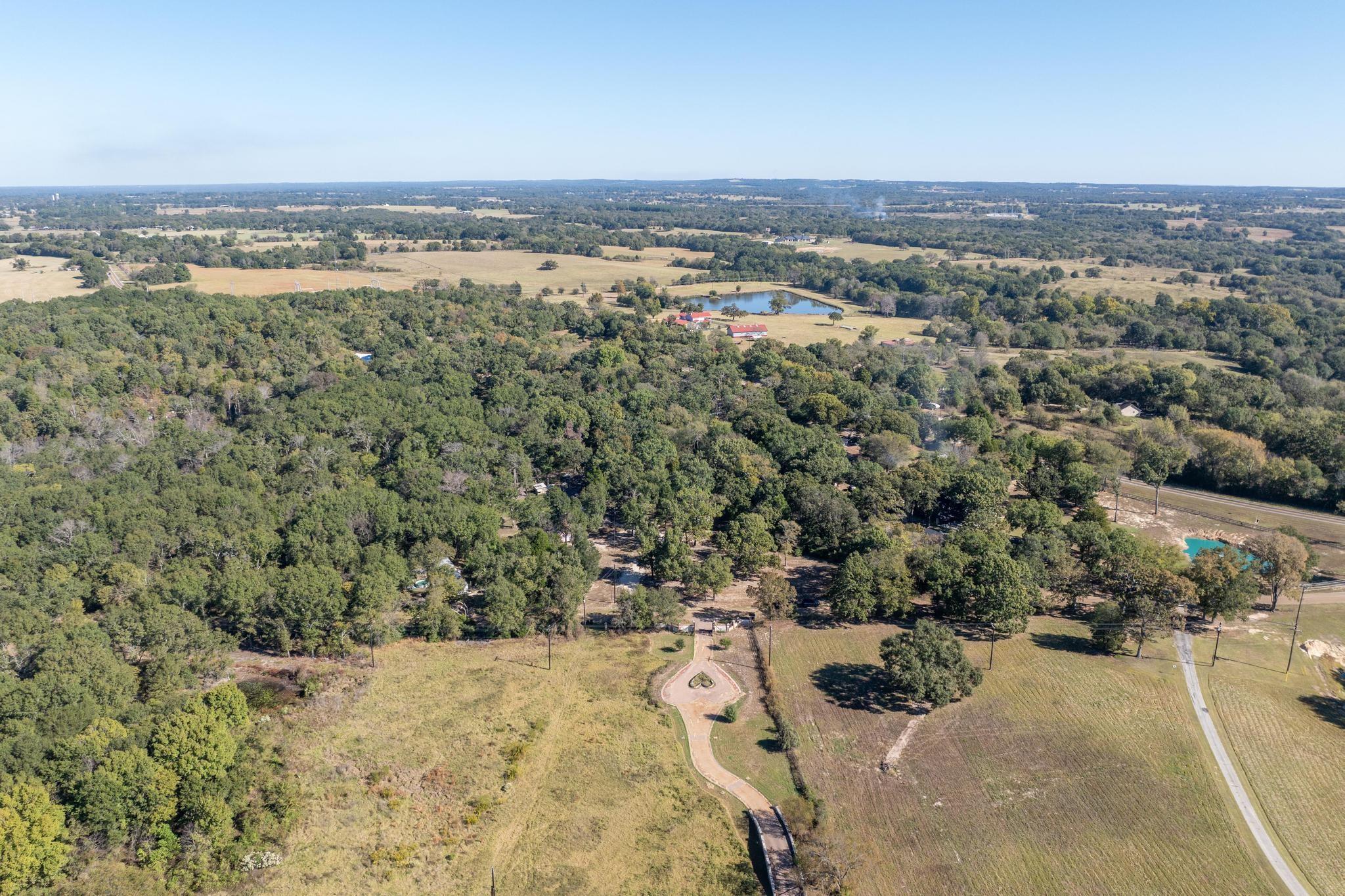 main property photo 37