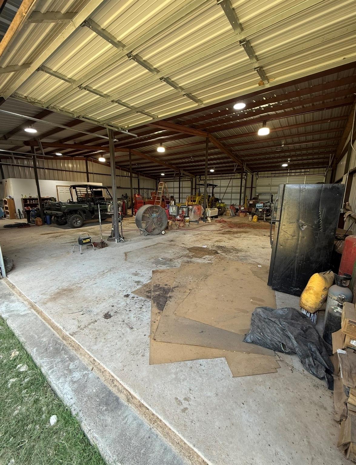 main property photo 20