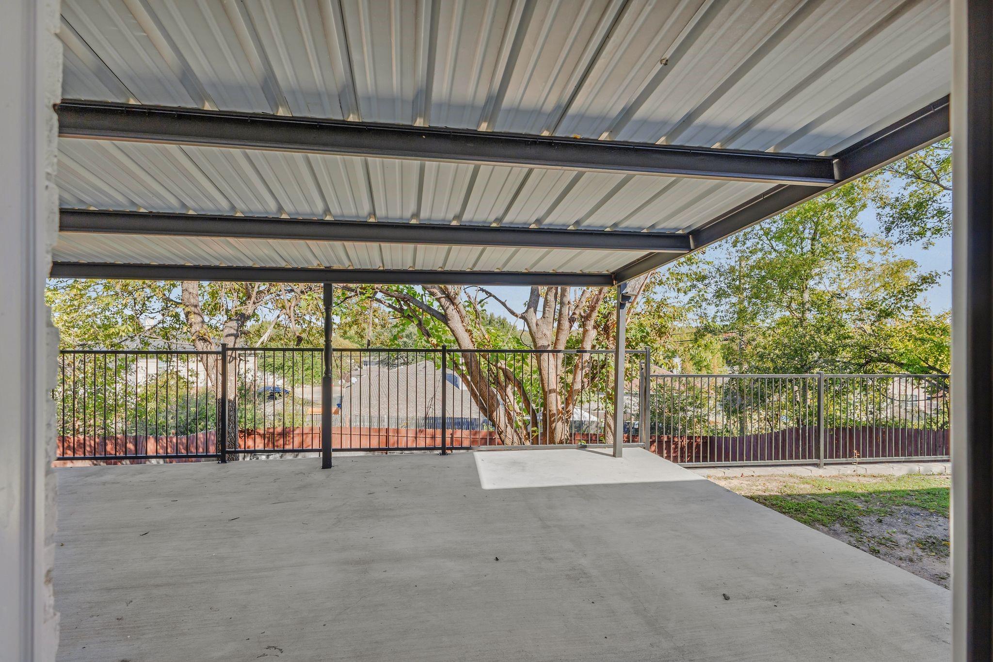 main property photo 23