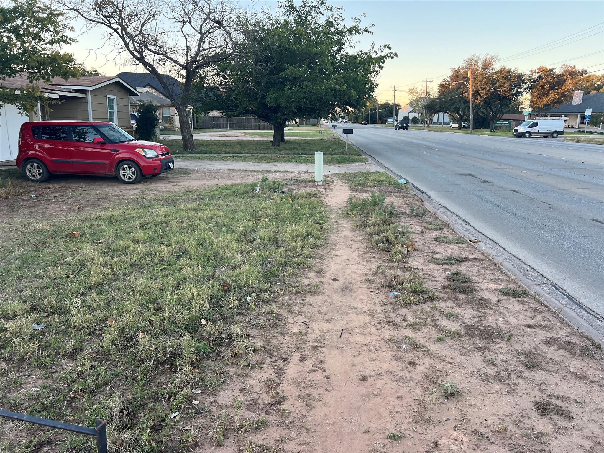 main property photo 3