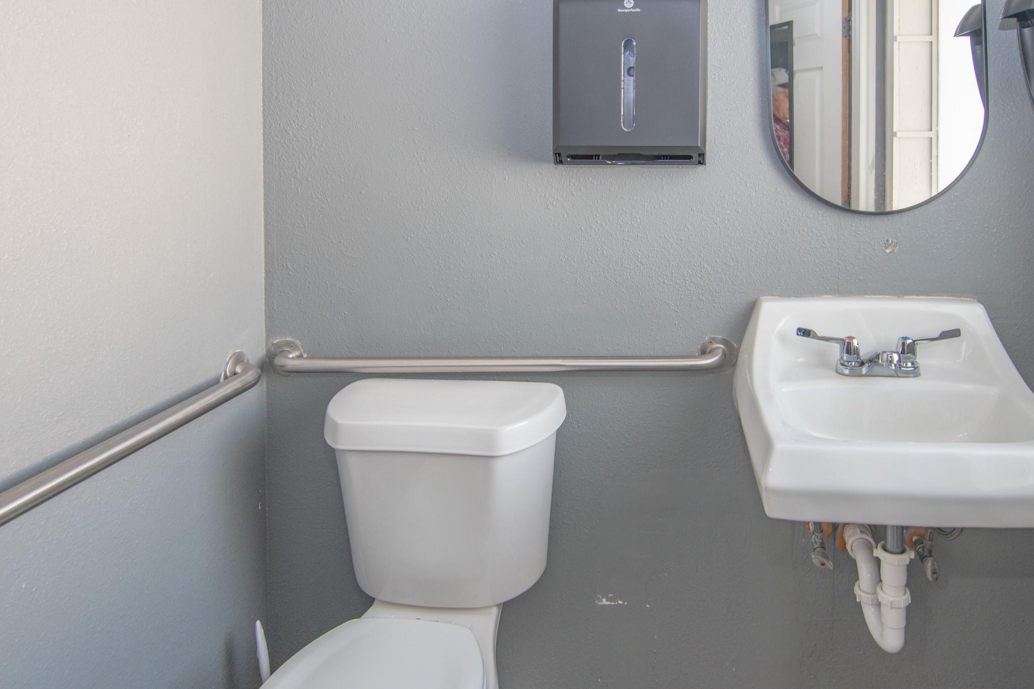 main property photo 14