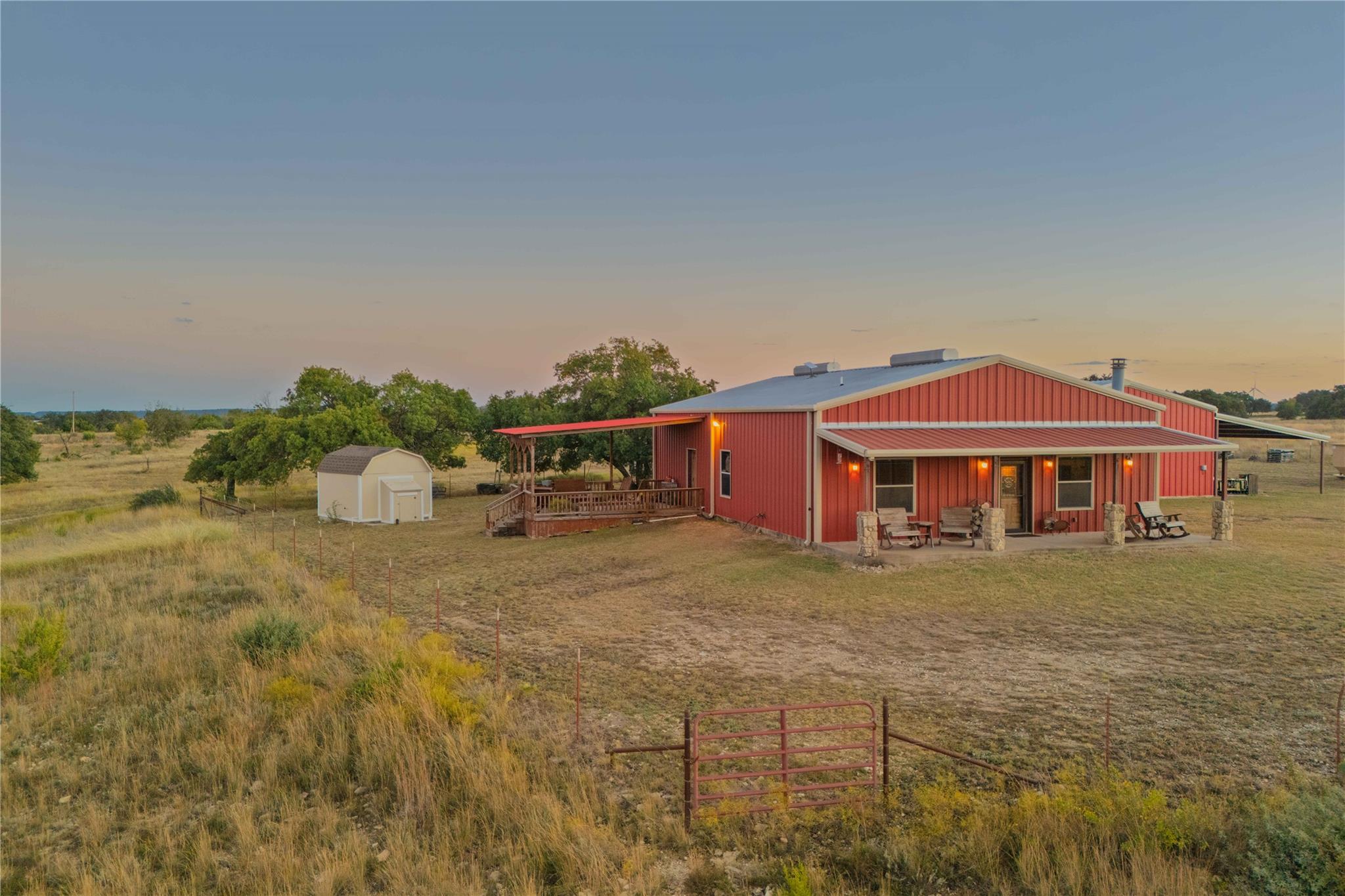 main property photo 6