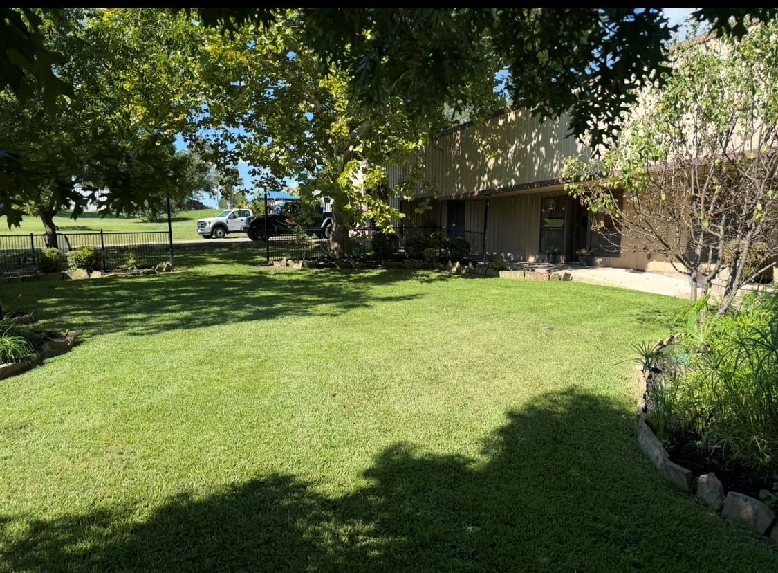 main property photo 5