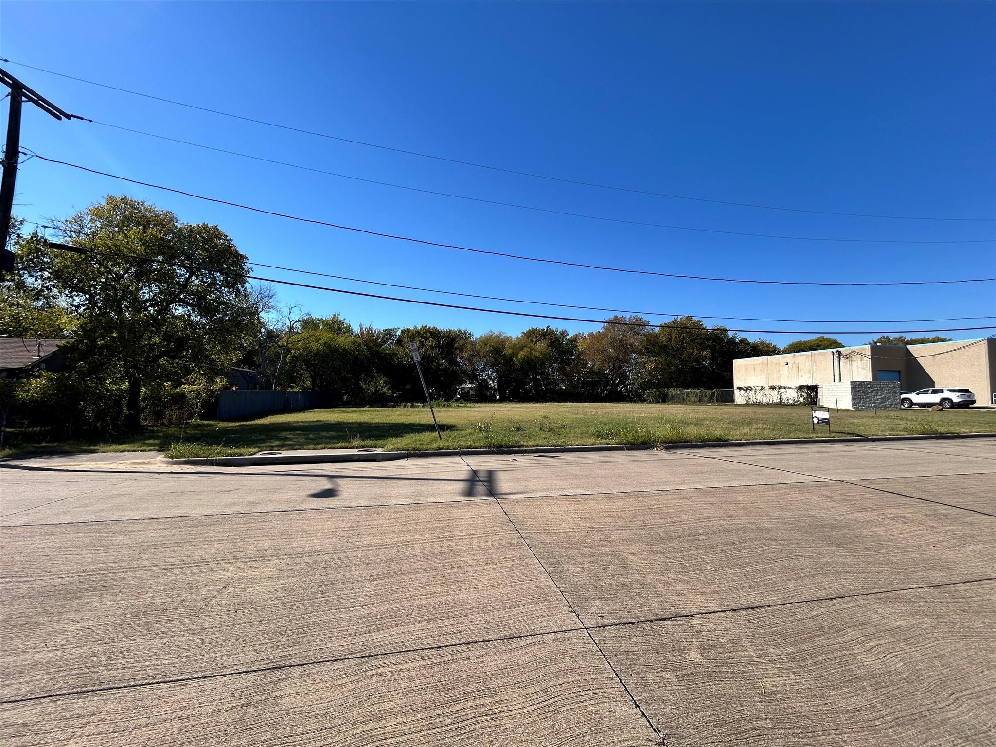 main property photo 10