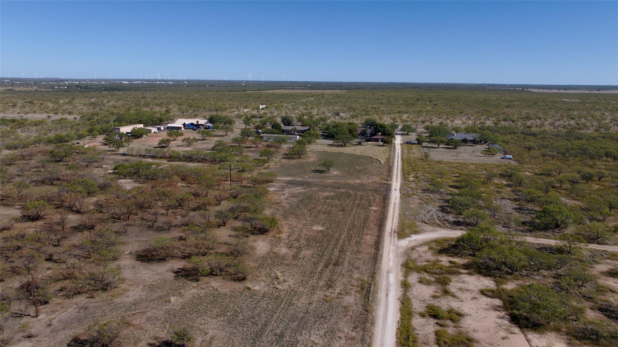 main property photo 29