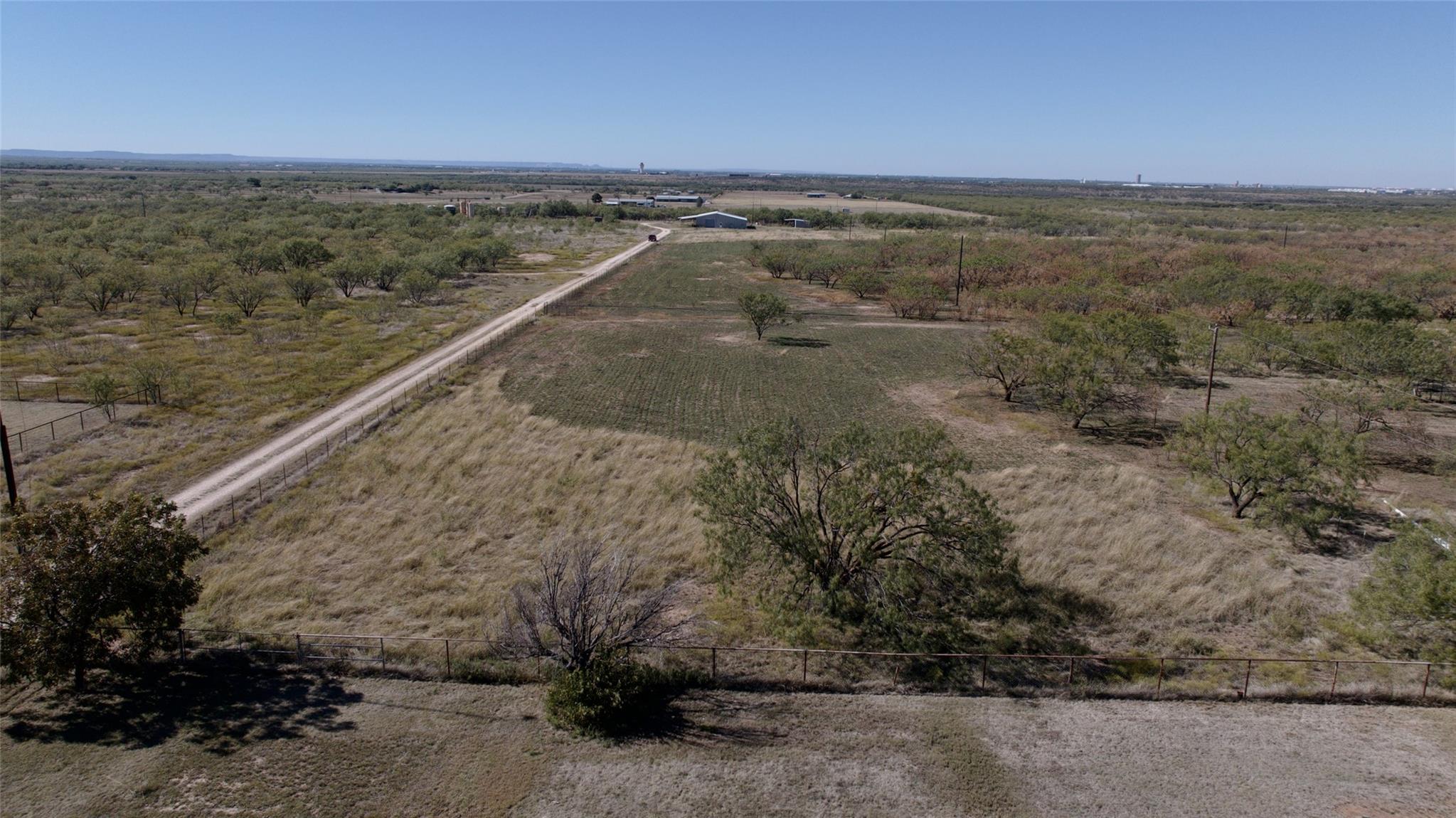main property photo 37
