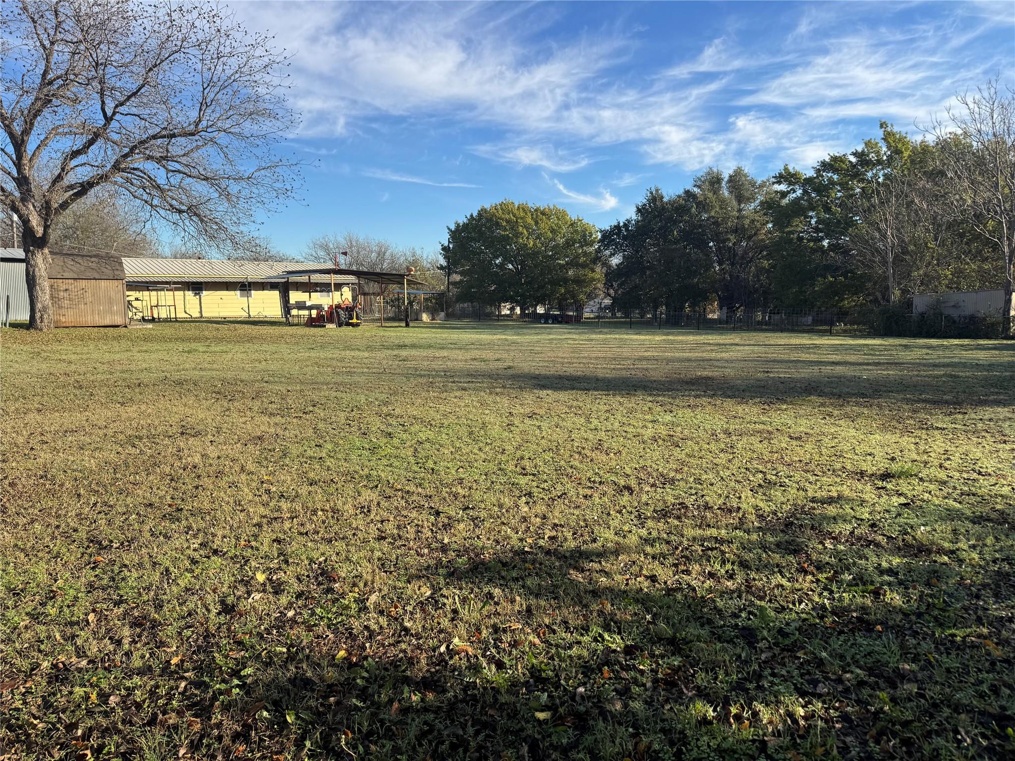 main property photo 9