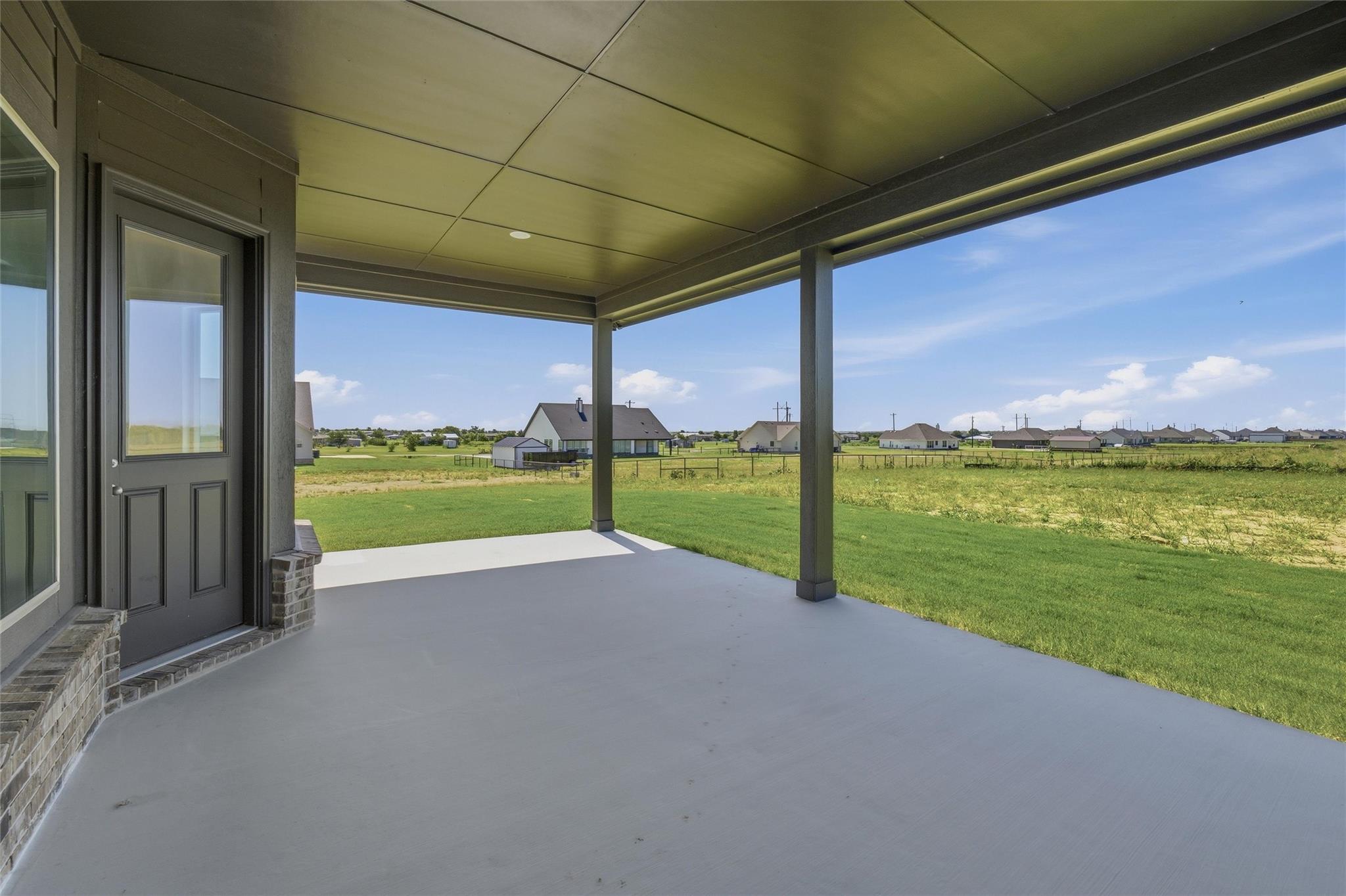 main property photo 23