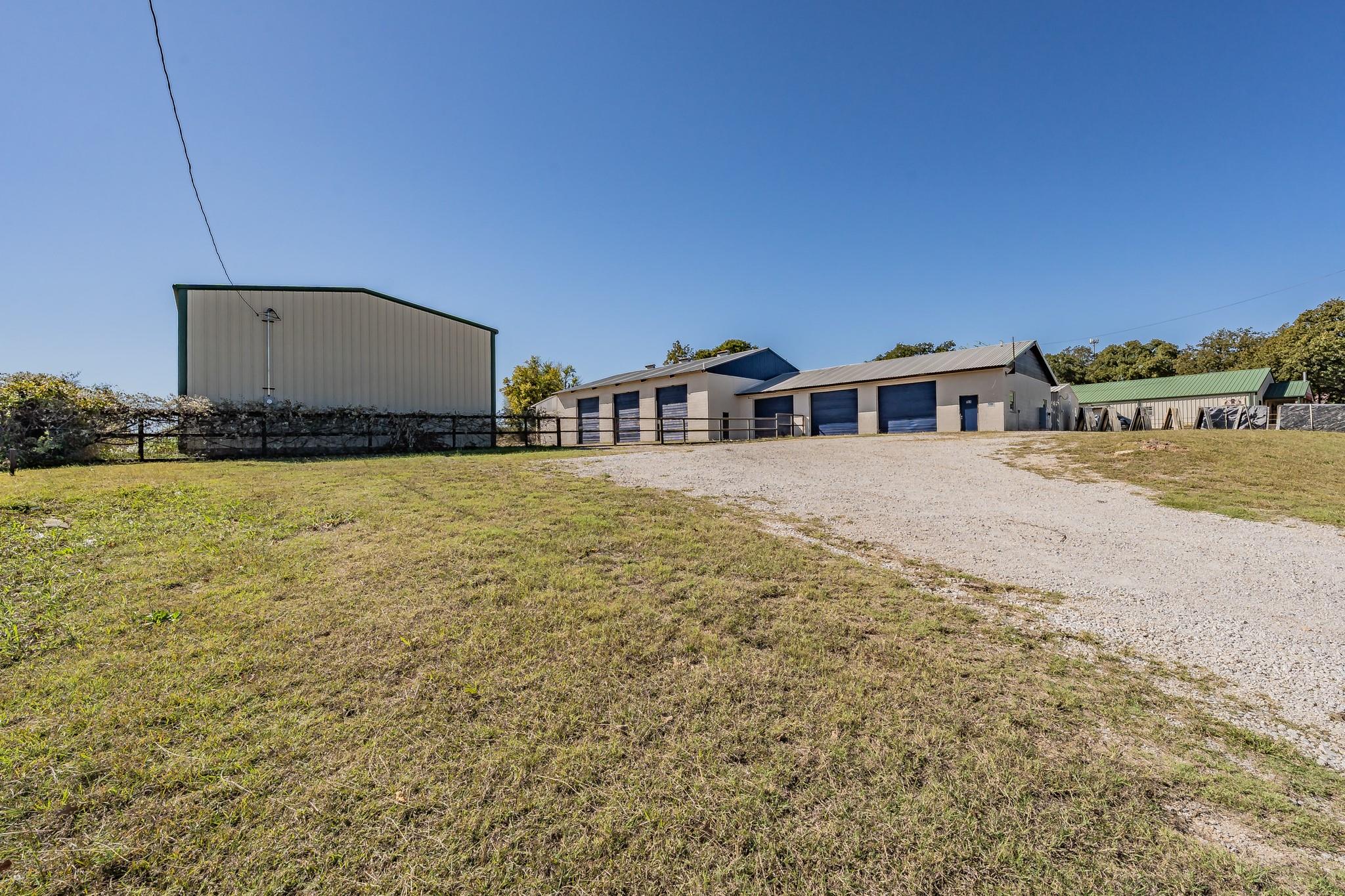 main property photo 9