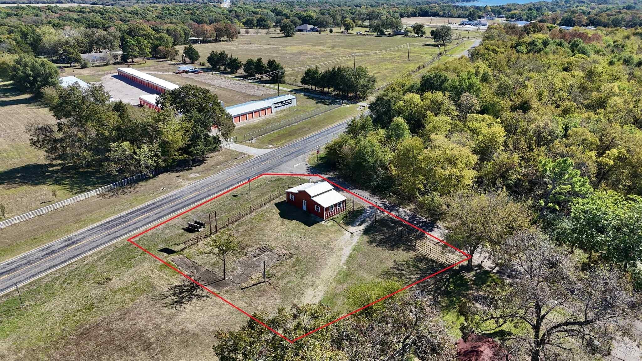 main property photo 11