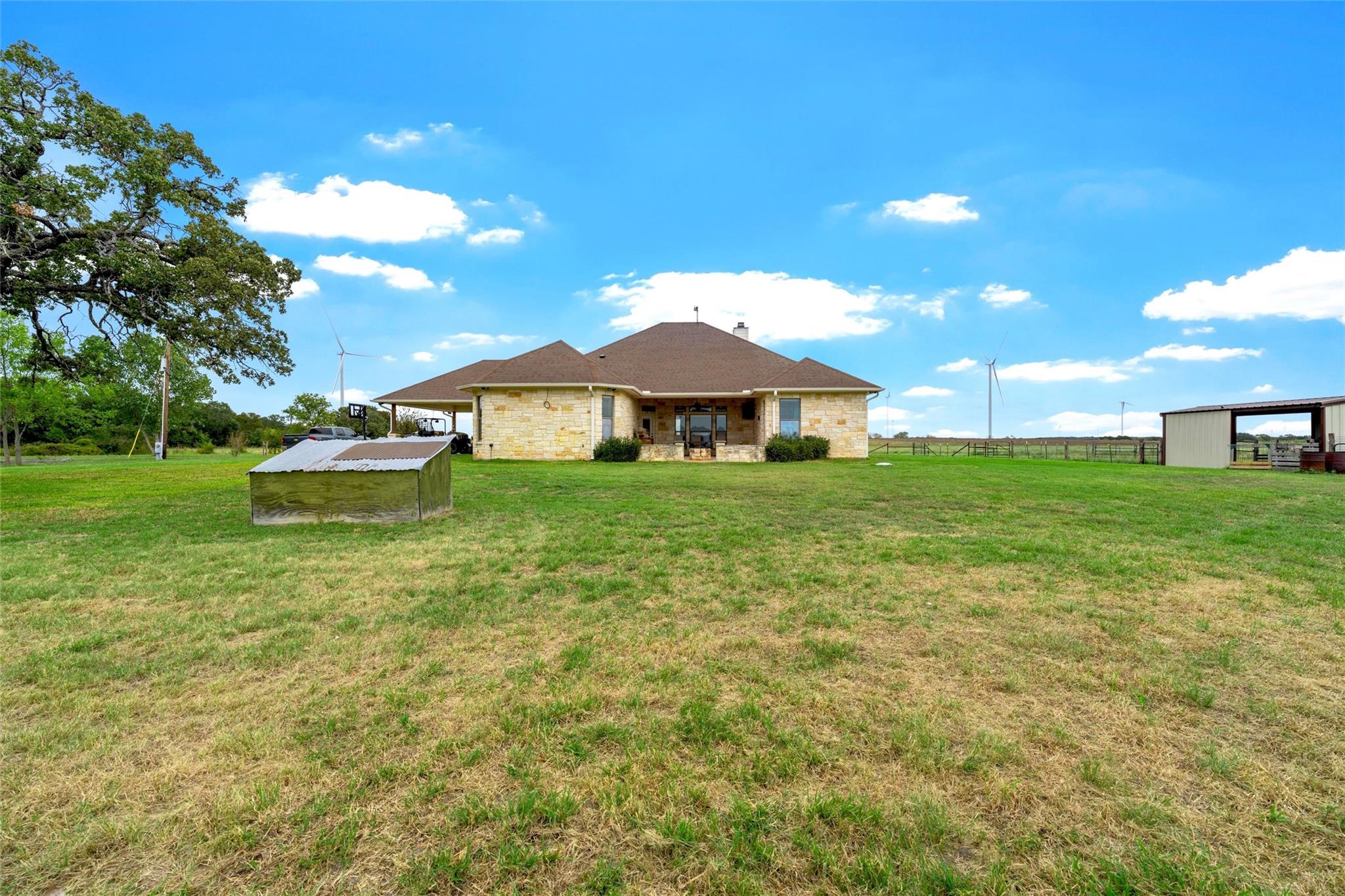 main property photo 25