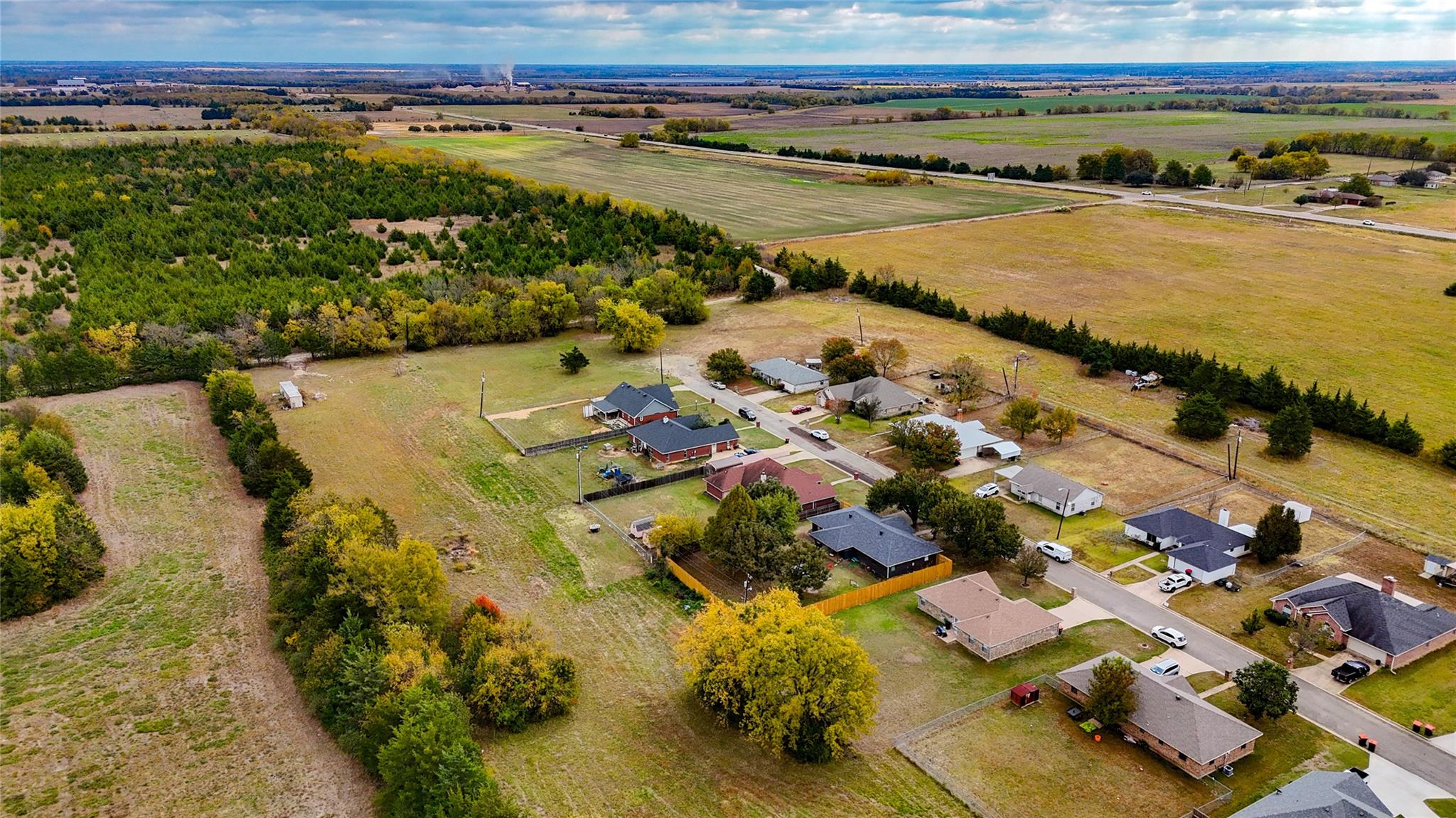 main property photo 9