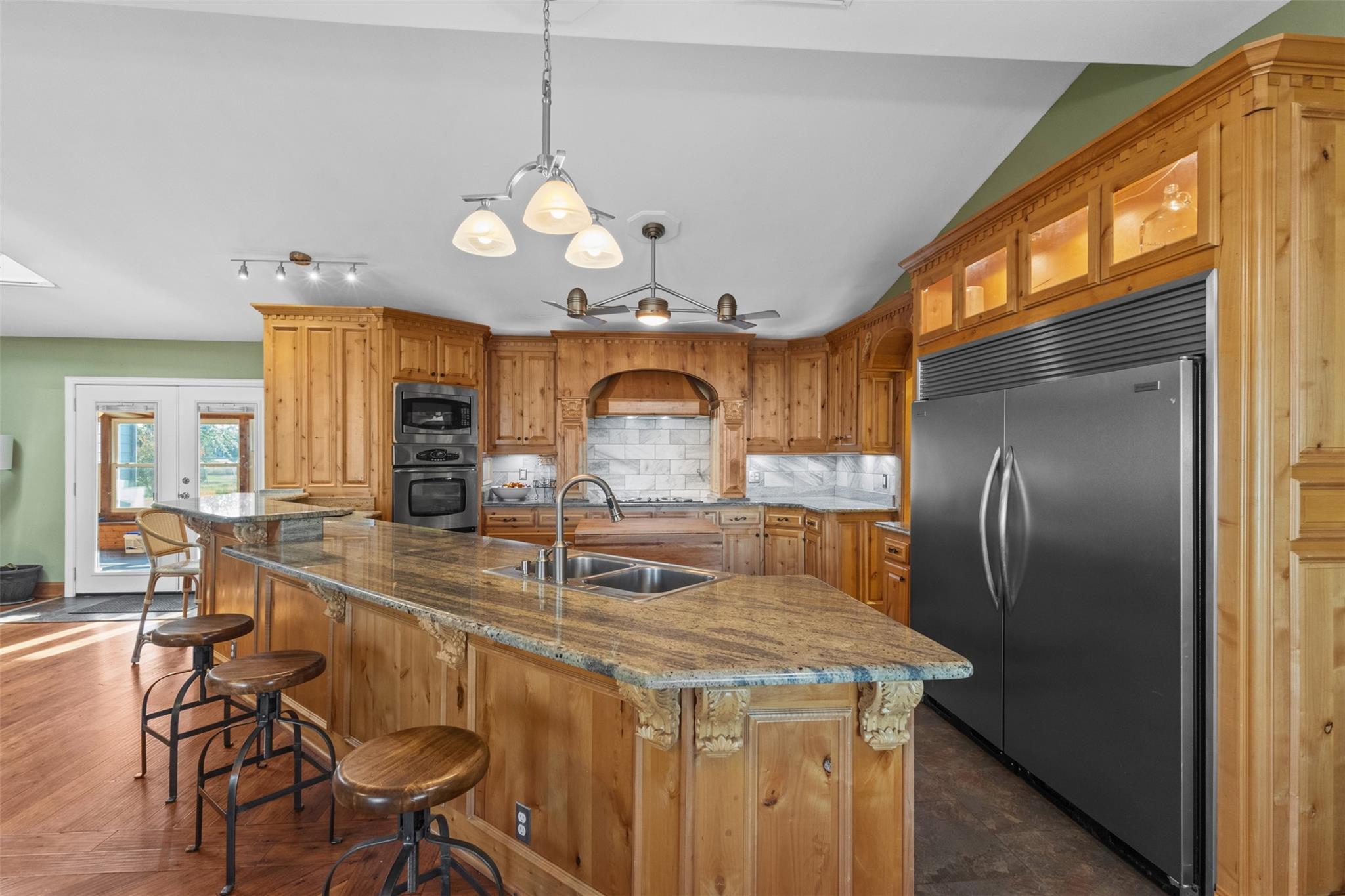 main property photo 3