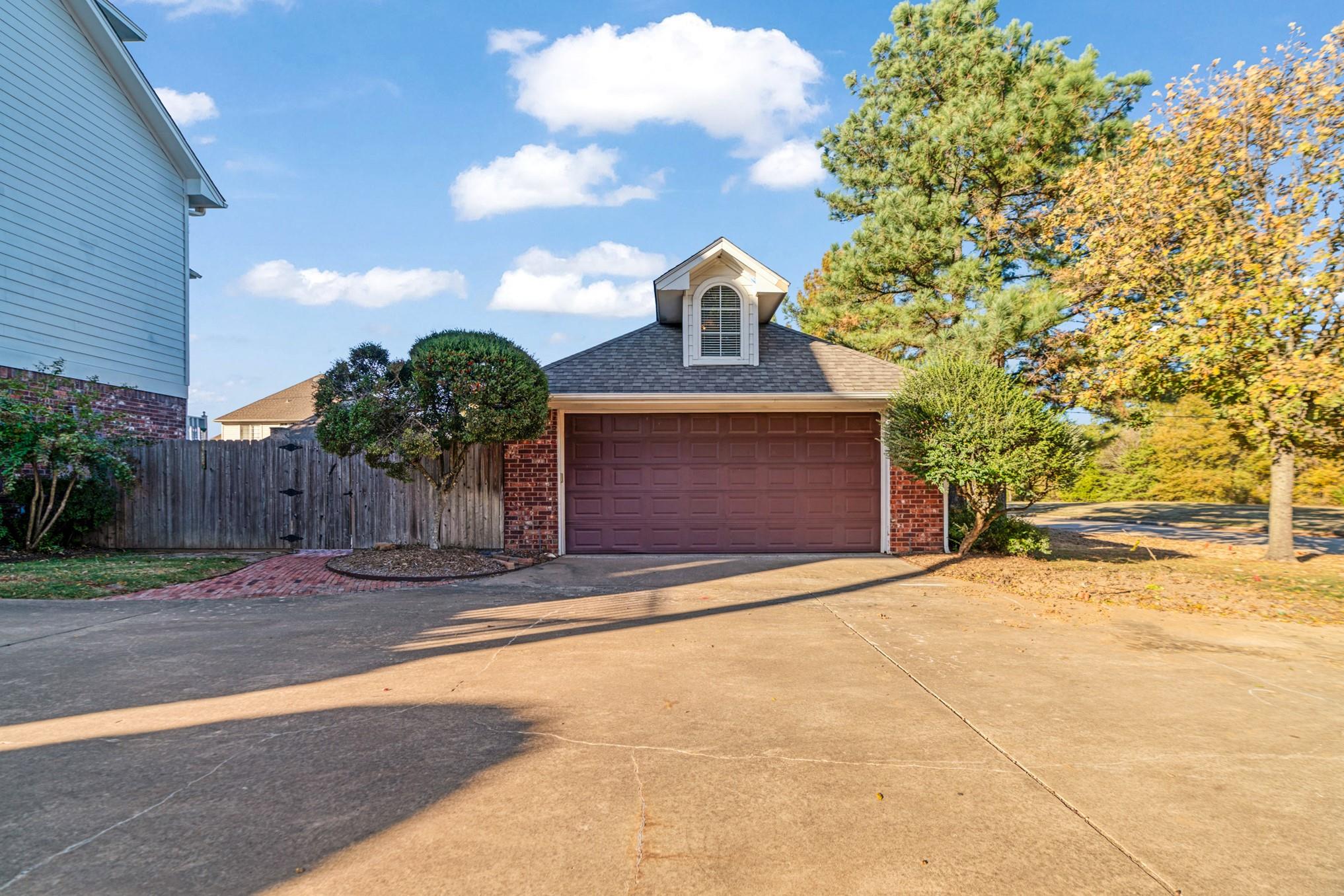 main property photo 37