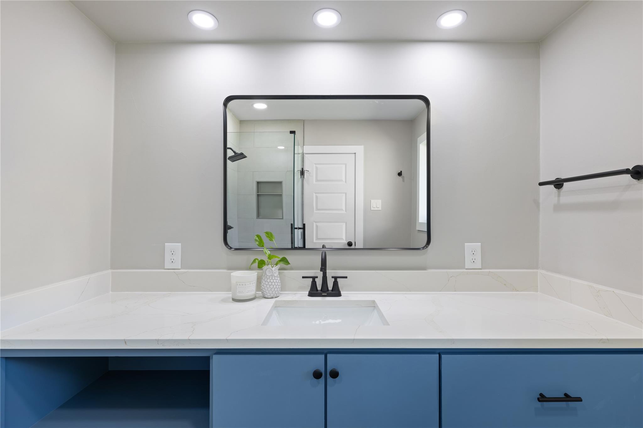 property viewer photo 13