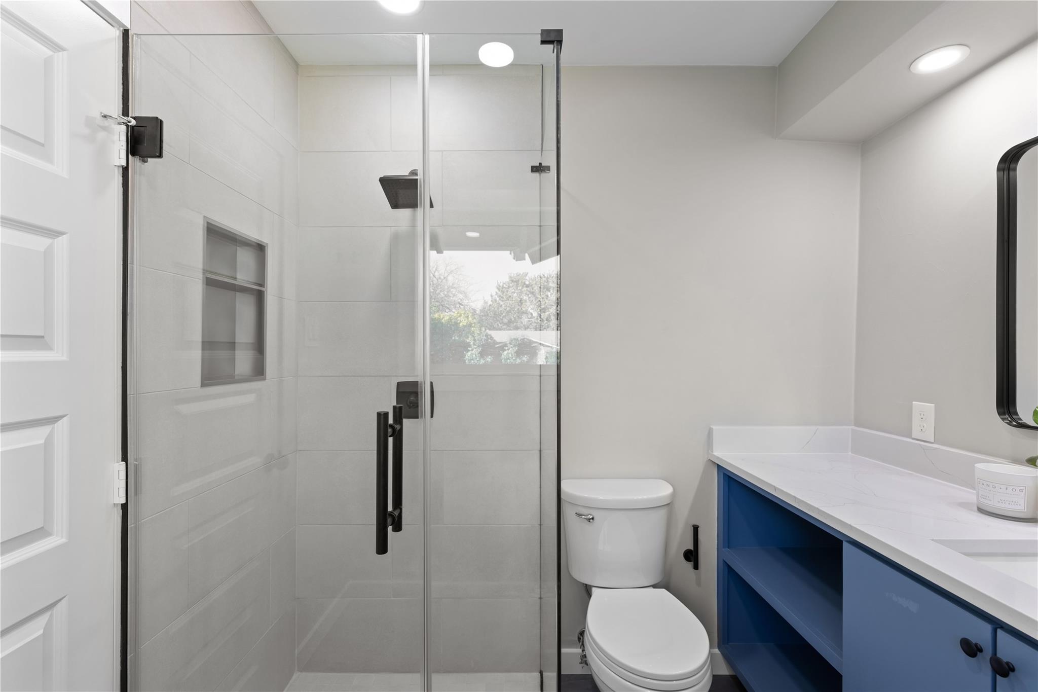 property viewer photo 3