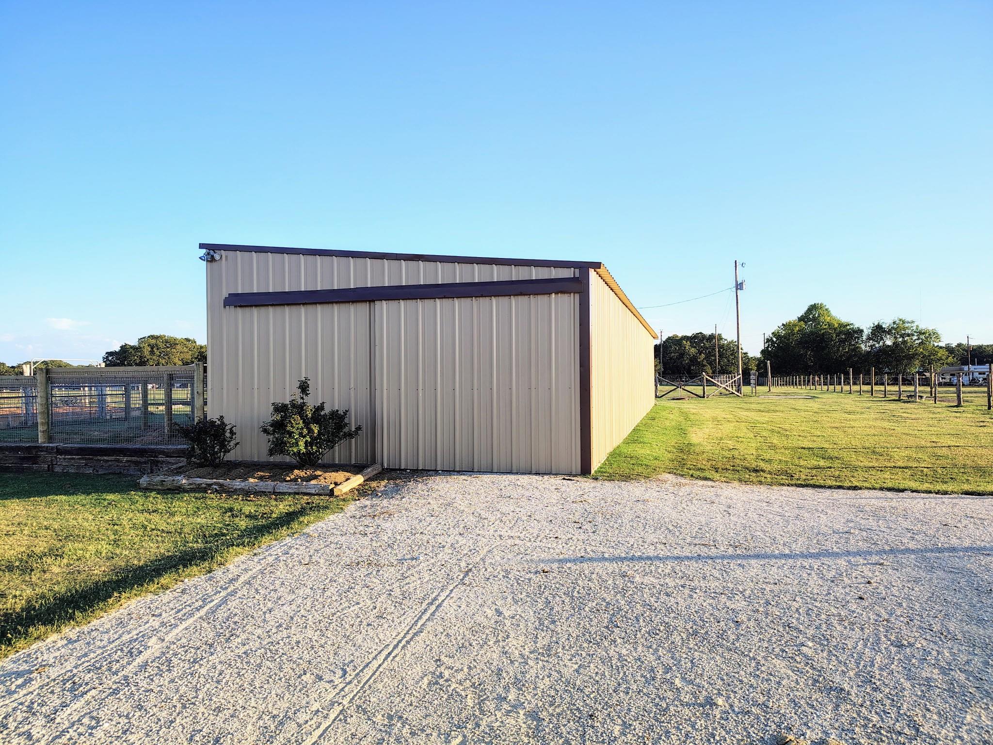 main property photo 5