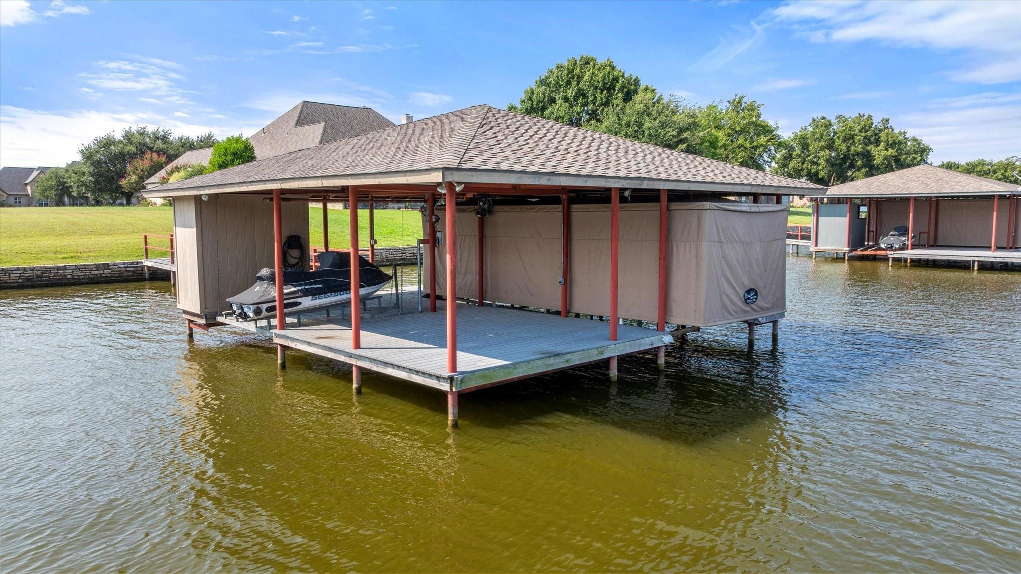 main property photo 5