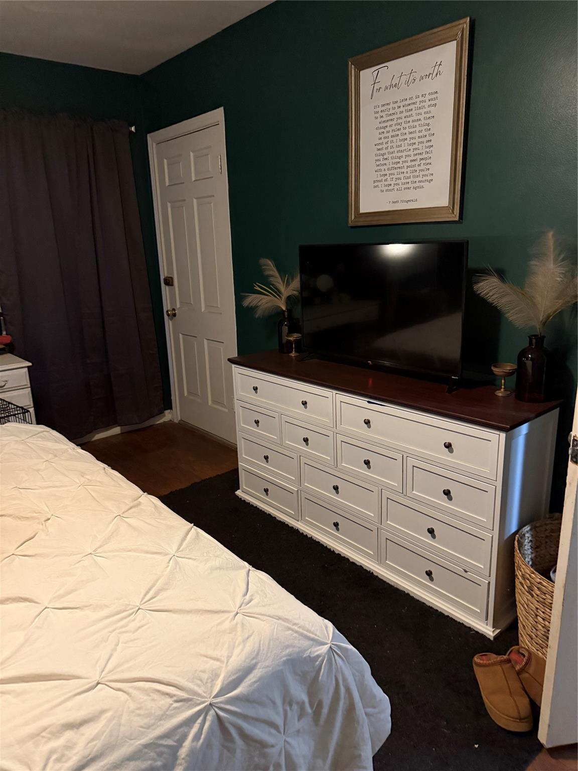 main property photo 10
