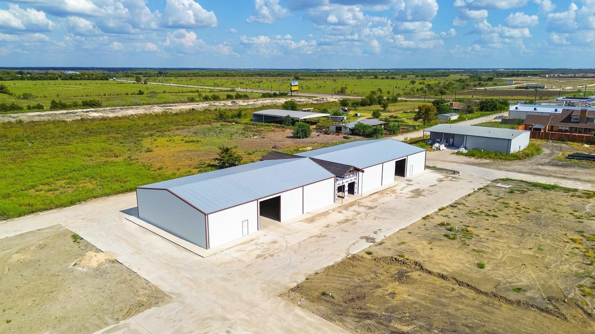main property photo 4