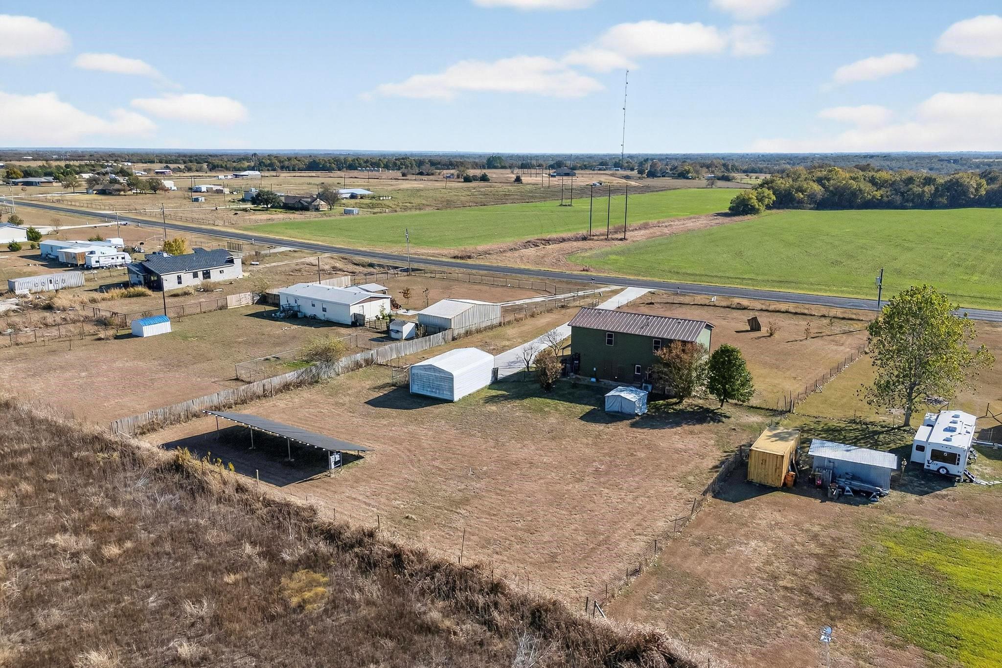 main property photo 29